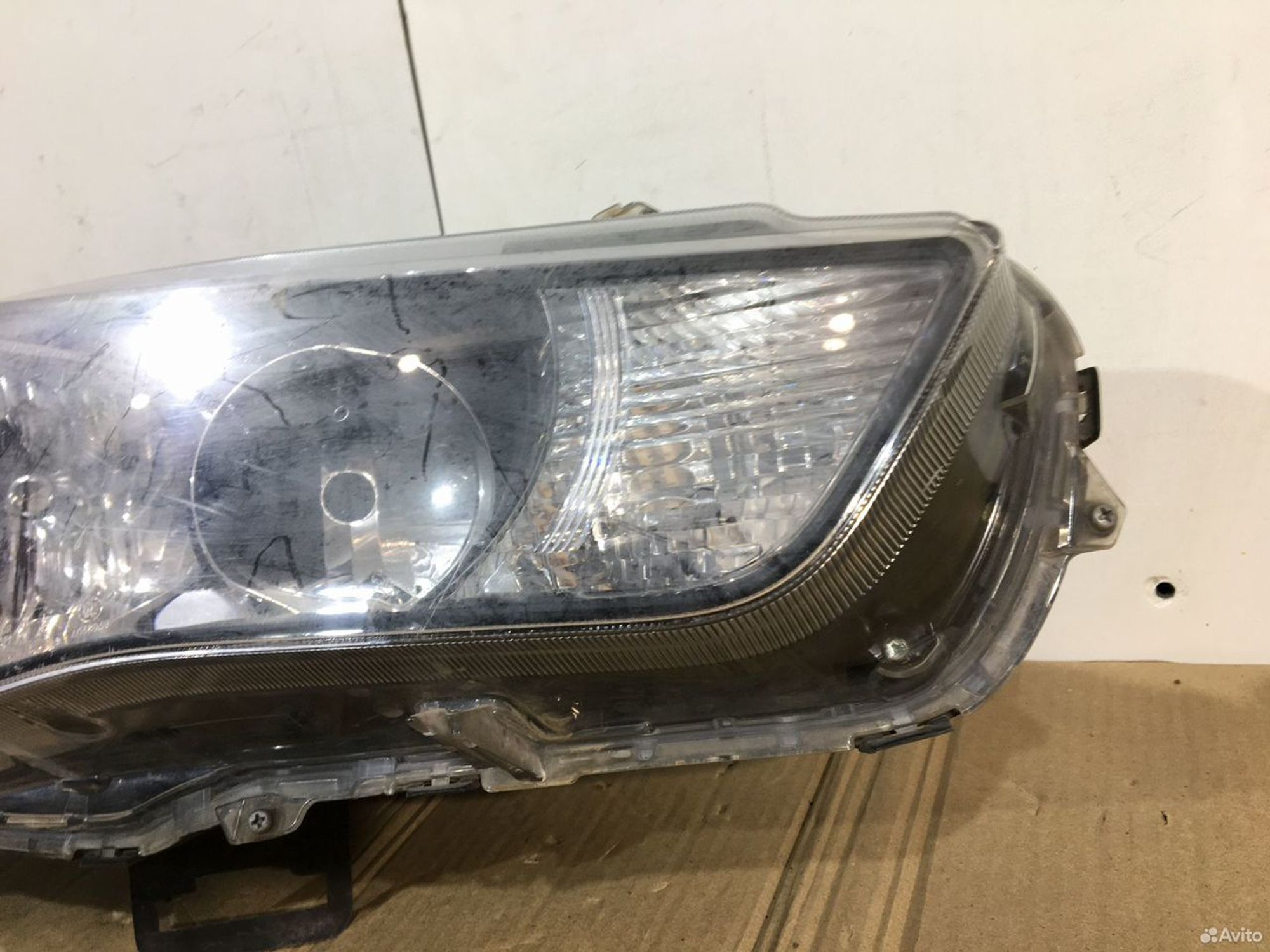 Фара правая Mitsubishi Outlander XL 2010-2012, 17200 рублей, Уфа