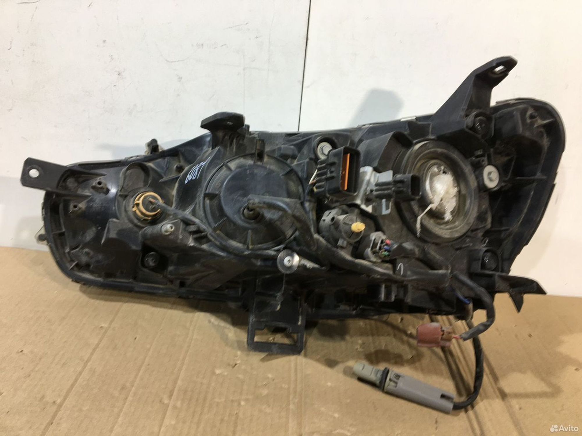 Фара правая Mitsubishi Outlander XL 2010-2012, 17200 рублей, Уфа