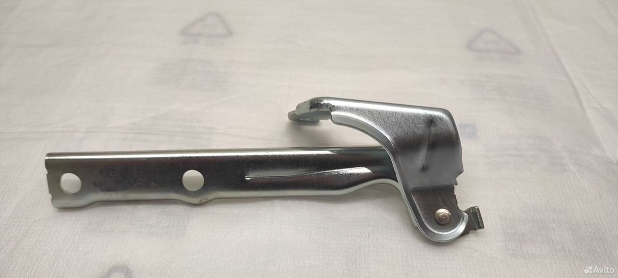 Петля капота правая Volkswagen Tiguan 2007-2016, 3000 рублей, Уфа