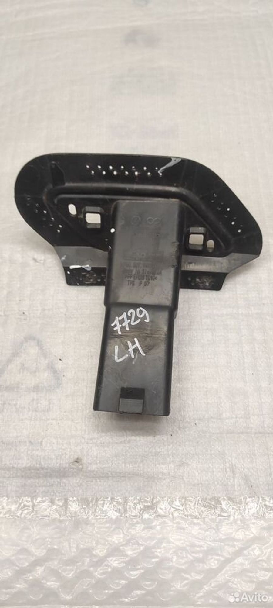 Кронштейн омывателя фар левый Volkswagen Touareg 3, 1500 рублей, Уфа