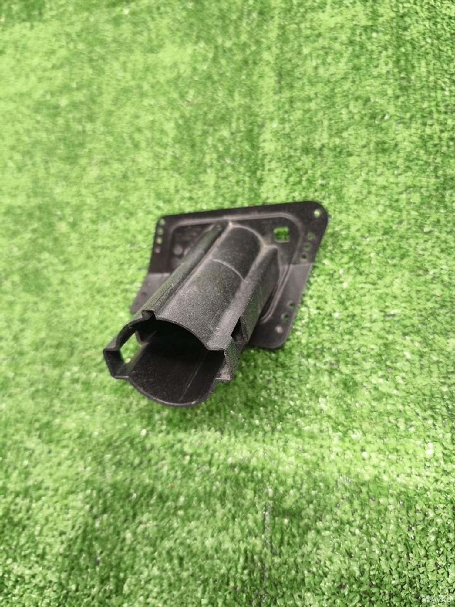 Кронштейн форсунки правый Volkswagen Golf 6, 1500 рублей, Уфа