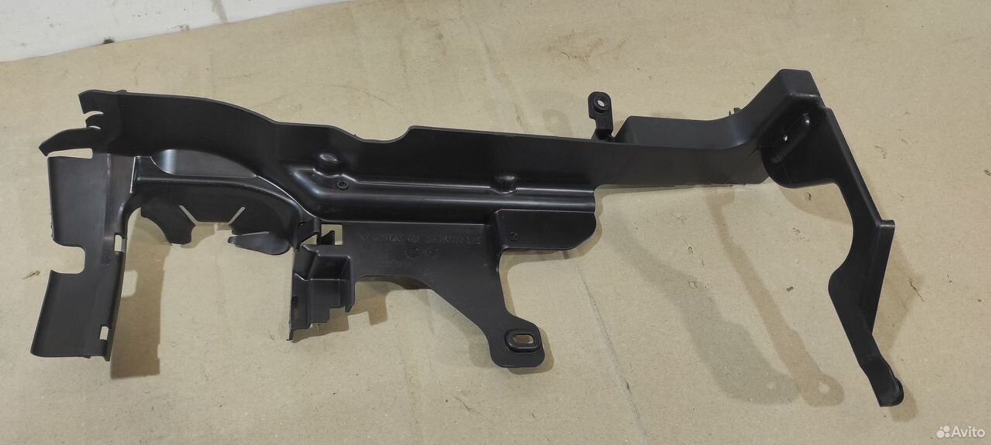 Дефлектор радиатора передний левый Volvo XC60, 5000 рублей, Уфа