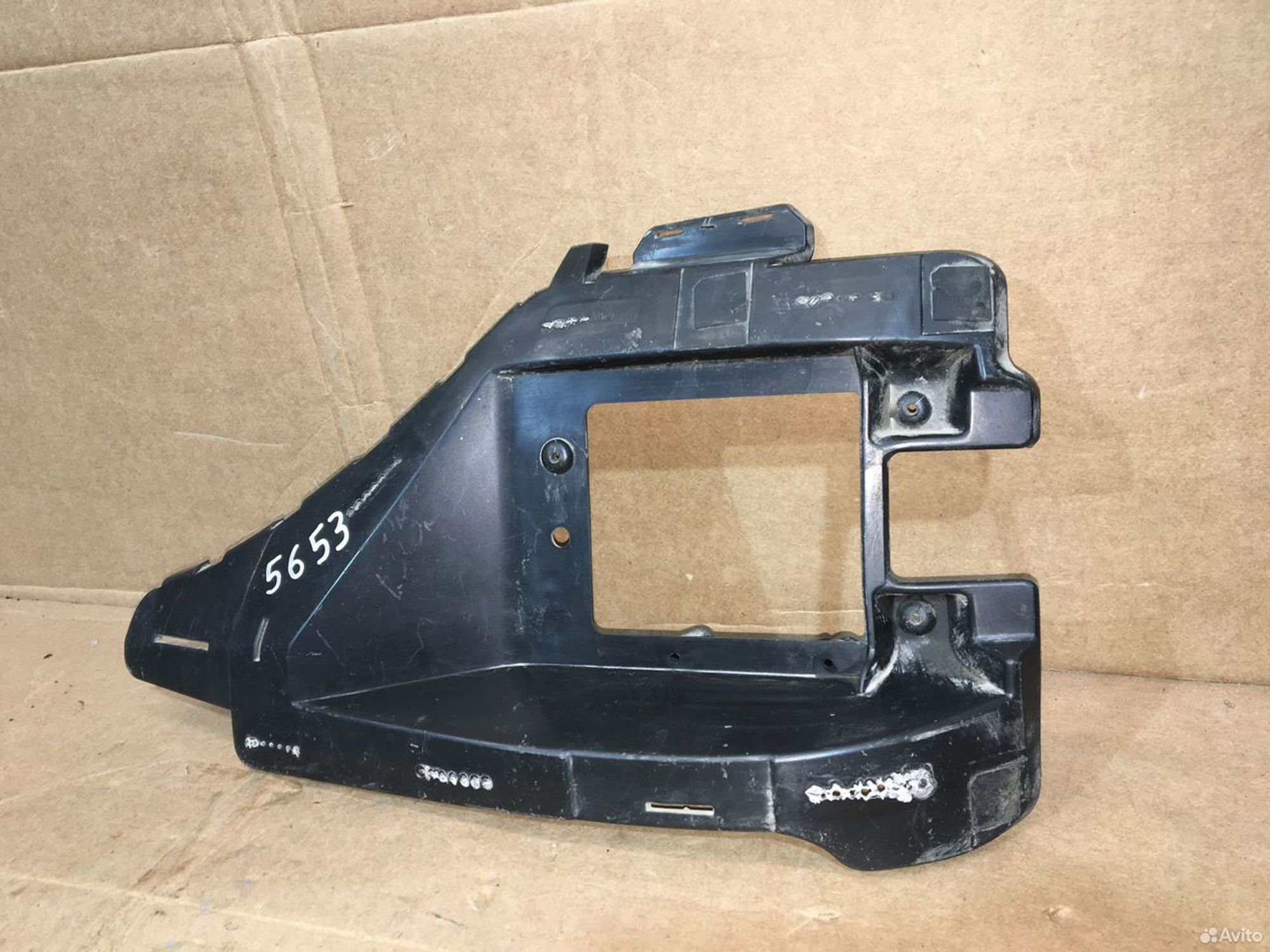 Кронштейн бампера заднего правый Kia Quoris, 1500 рублей, Уфа