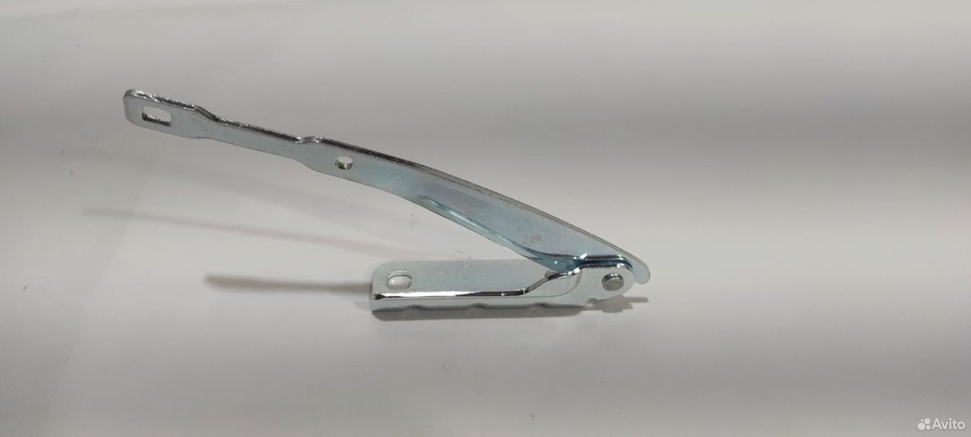 Петля капота левая Renault Duster 2010, 2000 рублей, Уфа