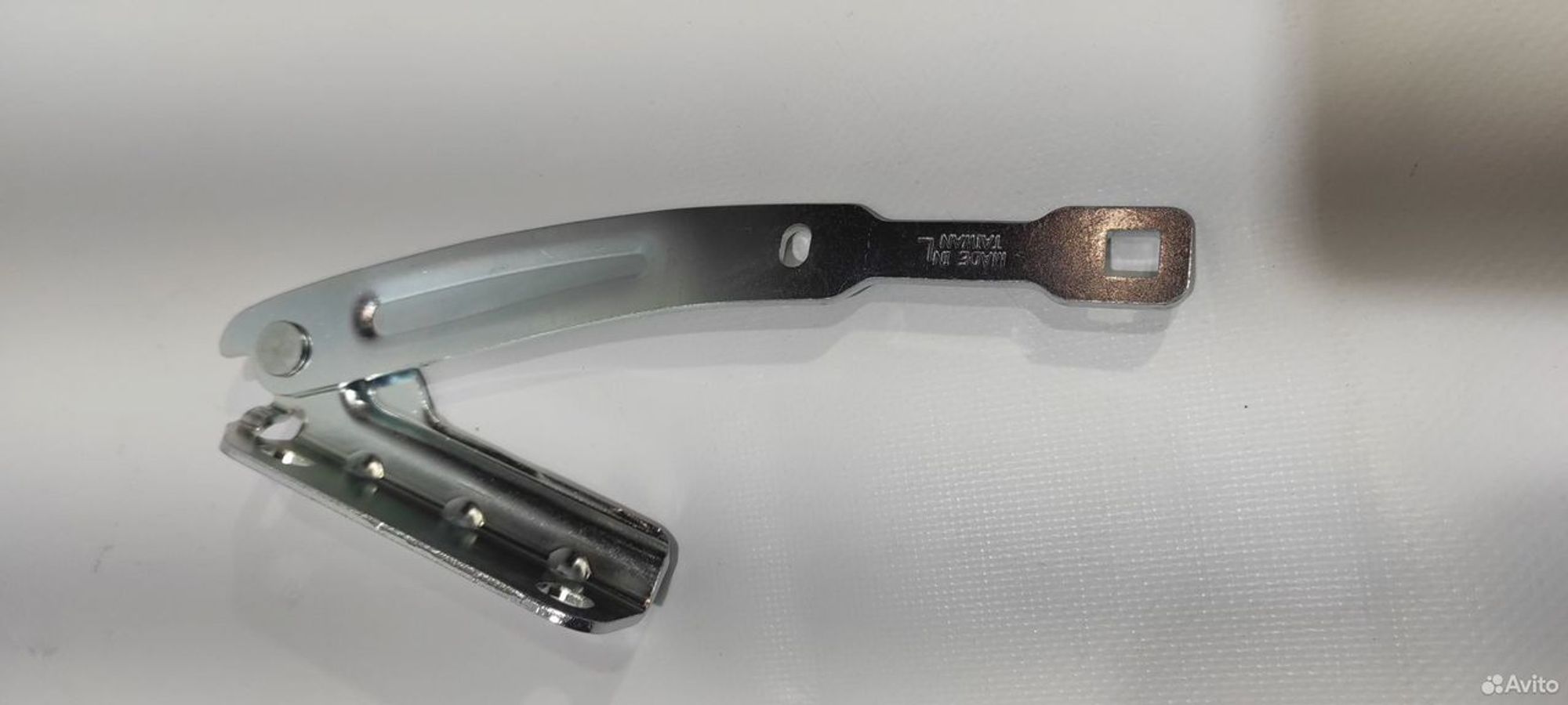 Петля капота левая Renault Duster 2010, 2000 рублей, Уфа