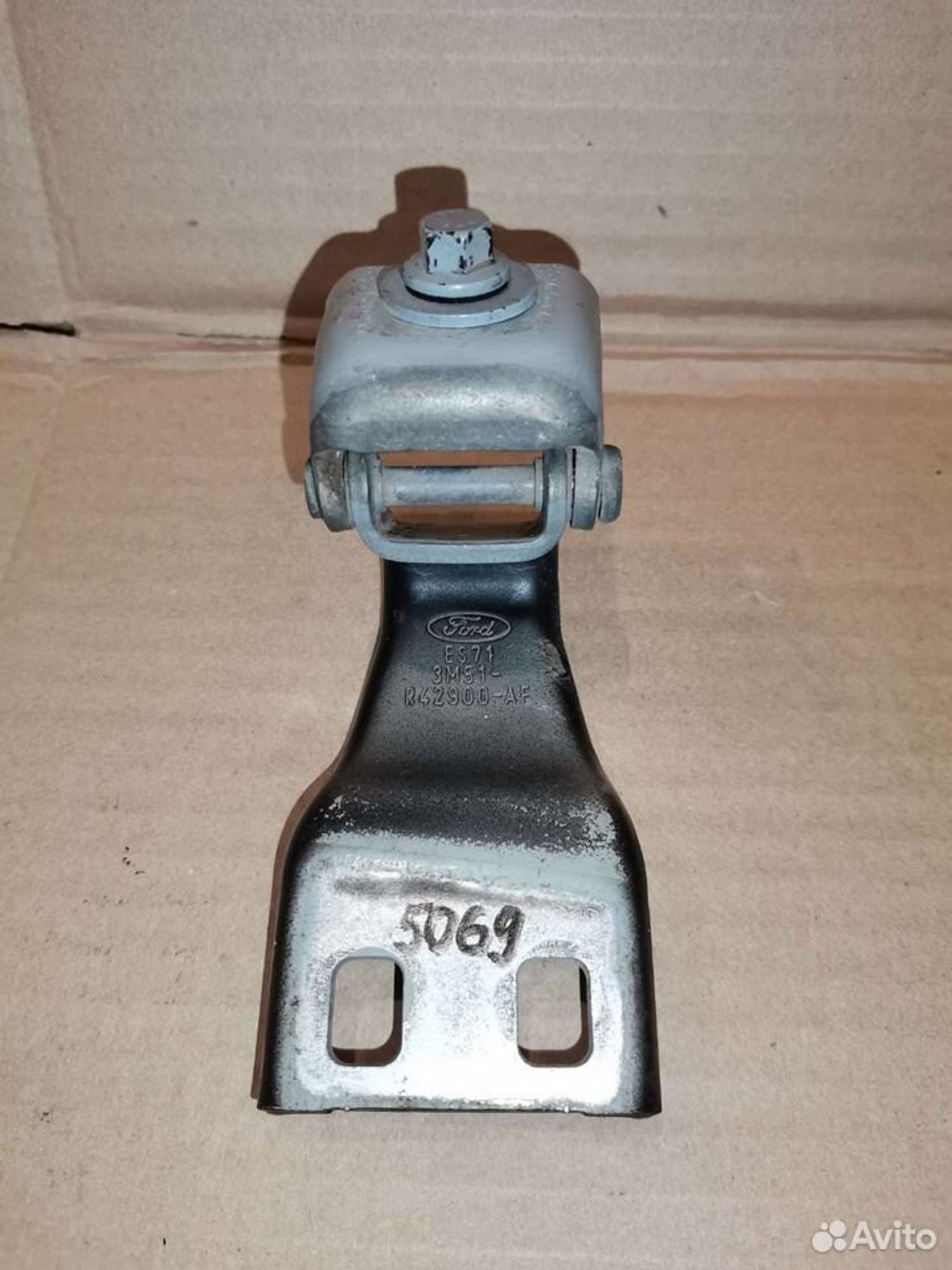 Петля двери багажника Ford Focus 2; C-max, 1100 рублей, Уфа