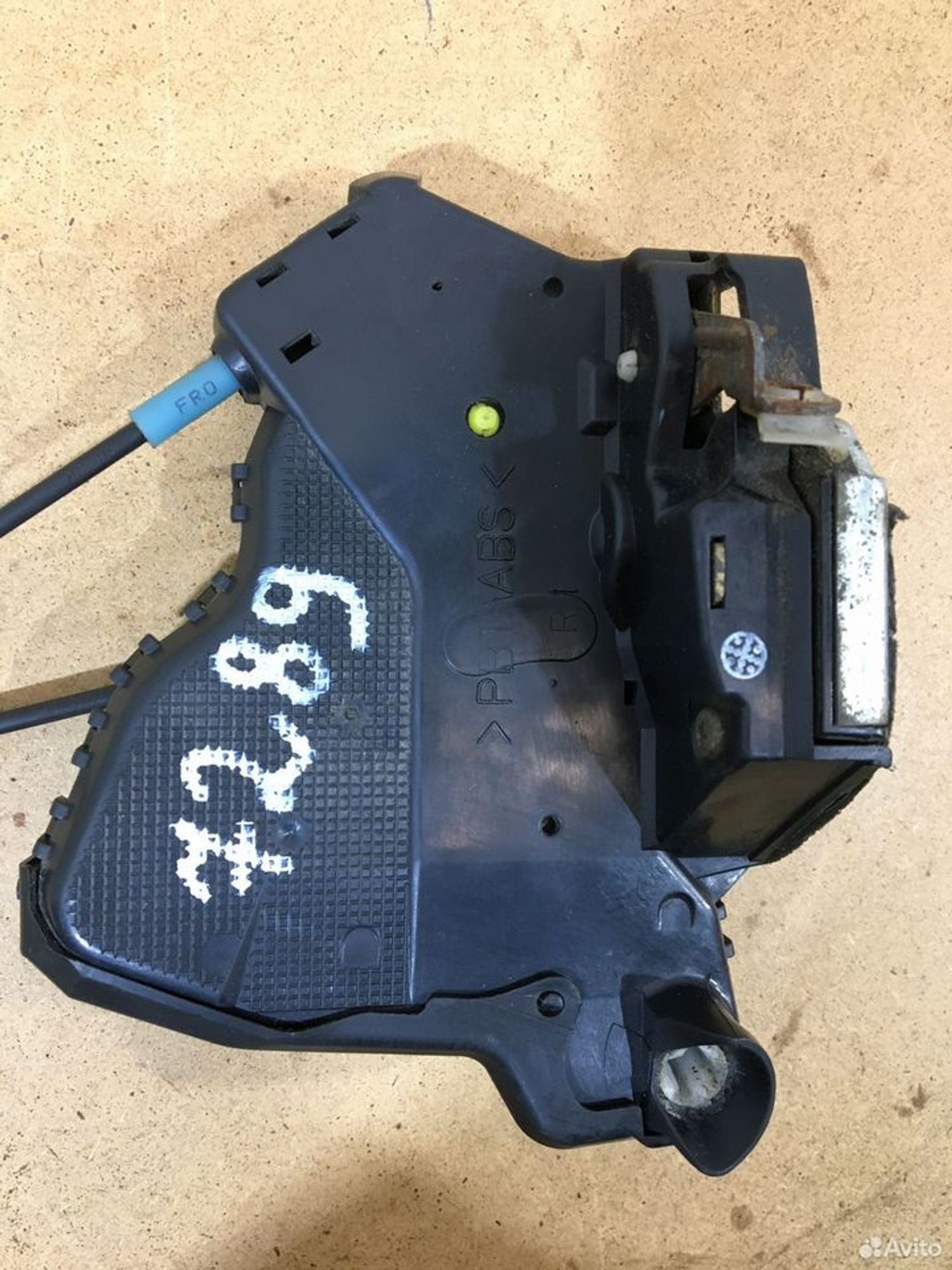 Замок внутренний задний правый Toyota Avensis 2, 2500 рублей, Уфа