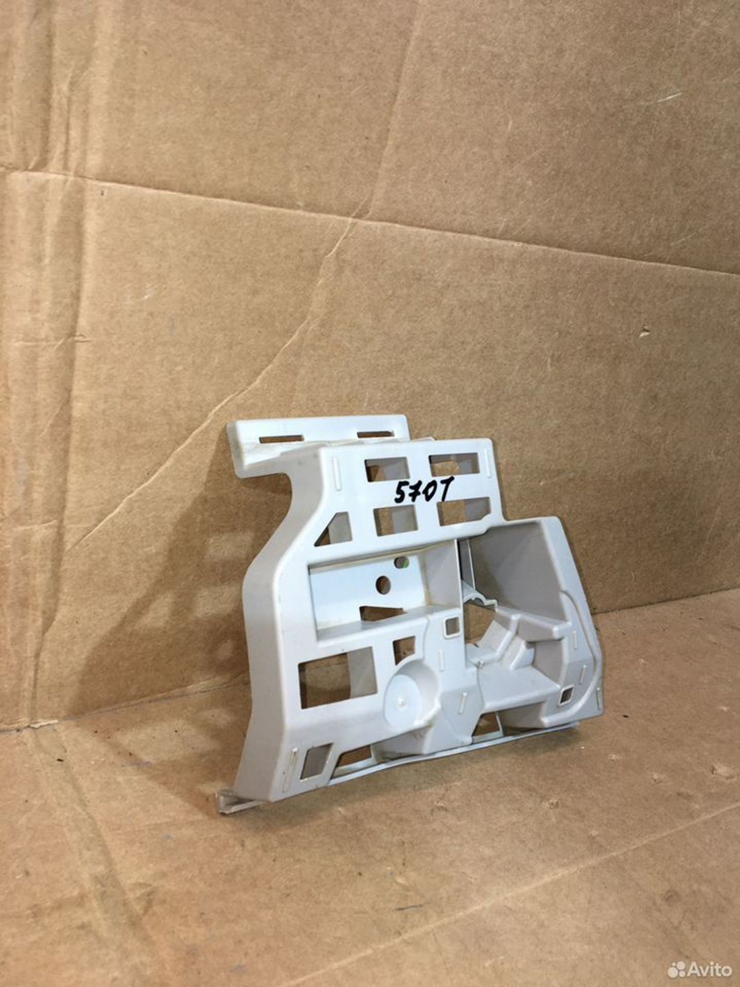 Кронштейн форсунки омывателя Skoda Octavia A7, 500 рублей, Уфа