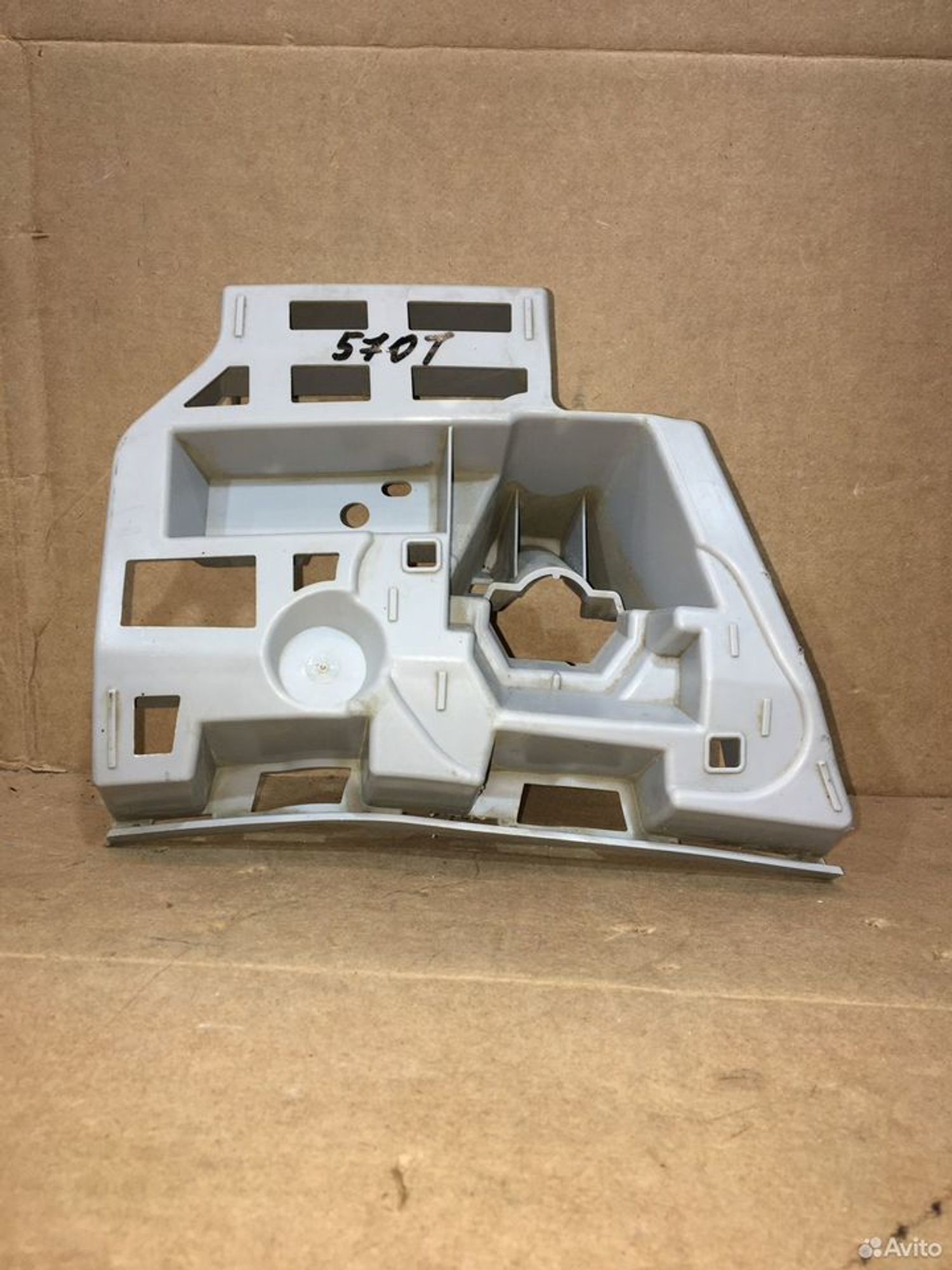 Кронштейн форсунки омывателя Skoda Octavia A7, 500 рублей, Уфа