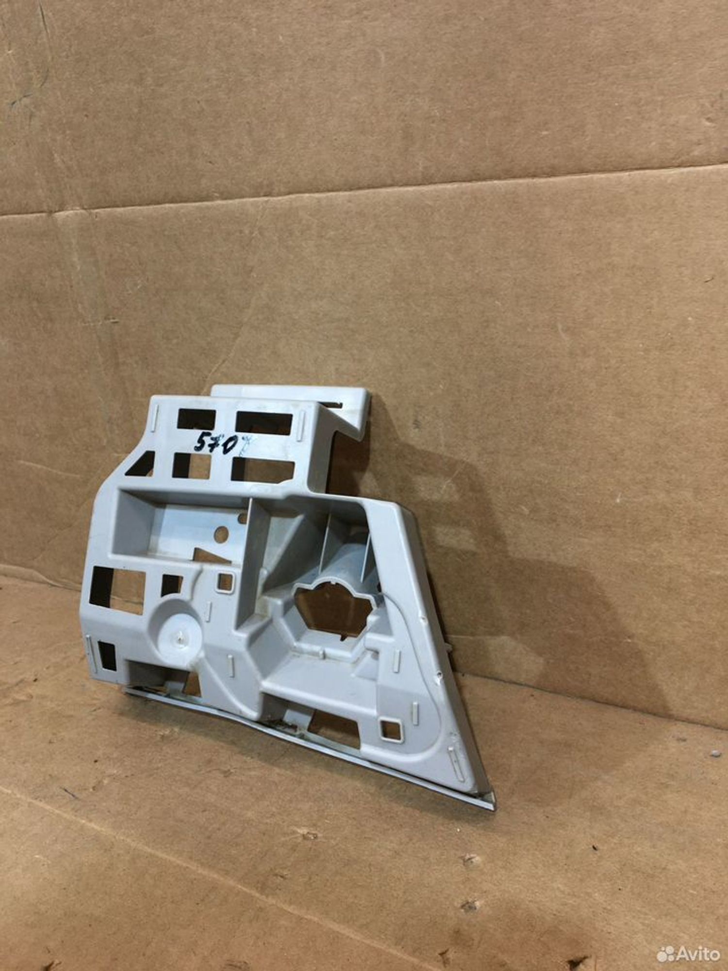 Кронштейн форсунки омывателя Skoda Octavia A7, 500 рублей, Уфа