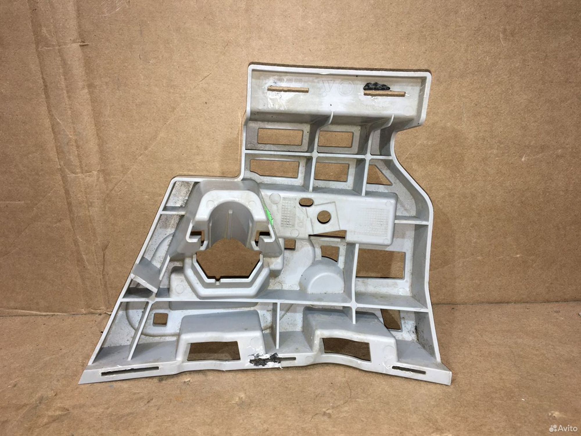 Кронштейн форсунки омывателя Skoda Octavia A7, 500 рублей, Уфа