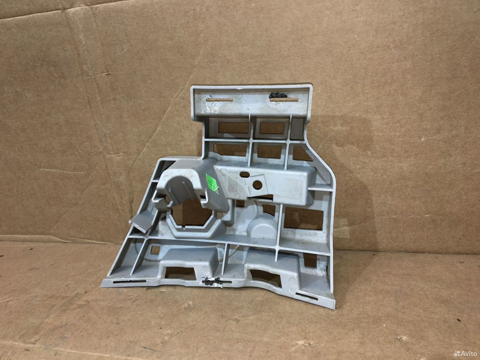 Кронштейн форсунки омывателя Skoda Octavia A7, 500 рублей, Уфа