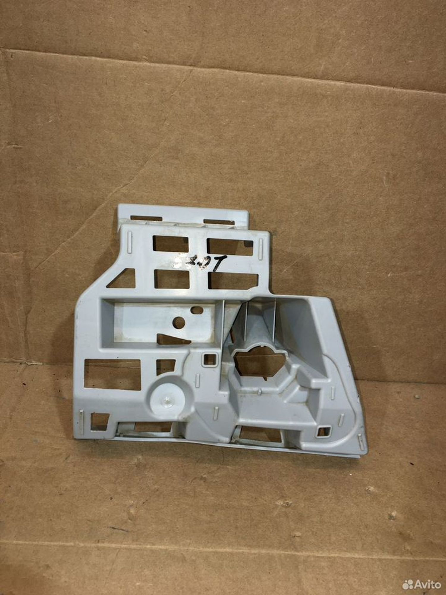 Кронштейн форсунки омывателя Skoda Octavia A7, 500 рублей, Уфа