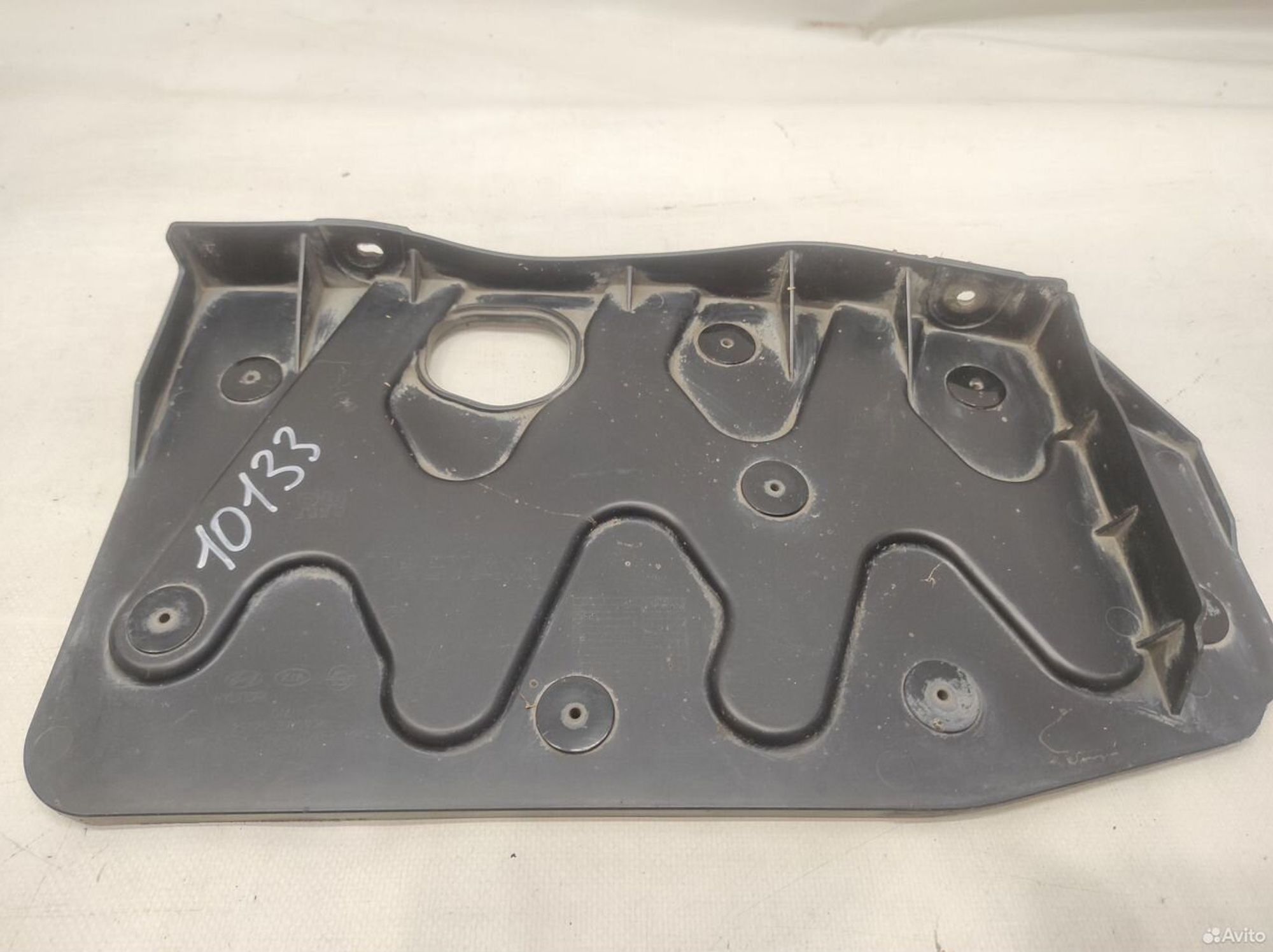 Пыльник двигателя правый Hyundai Santa Fe 2012-201, 1850 рублей, Уфа