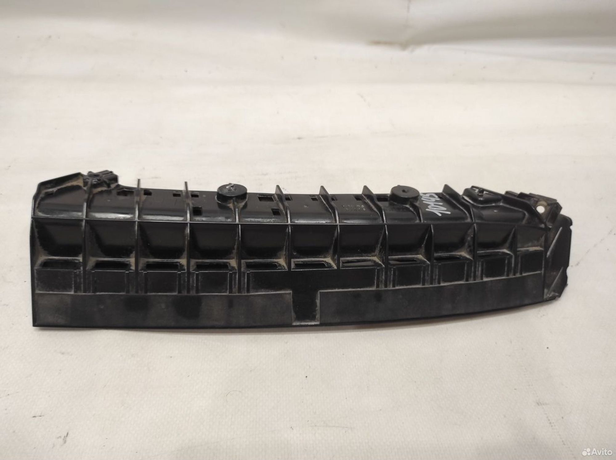 Кронштейн верхний левый Infiniti QX80/QX56 Z62, 2100 рублей, Уфа