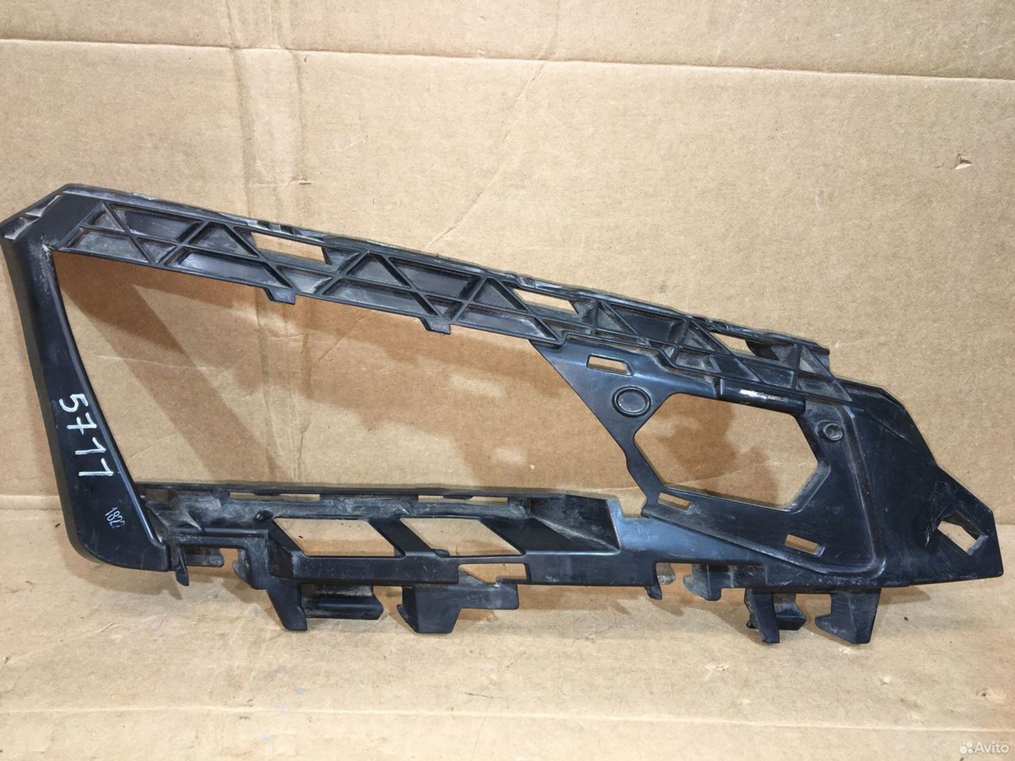 Кронштейн бампера передний правый Skoda Kodiaq, 500 рублей, Уфа