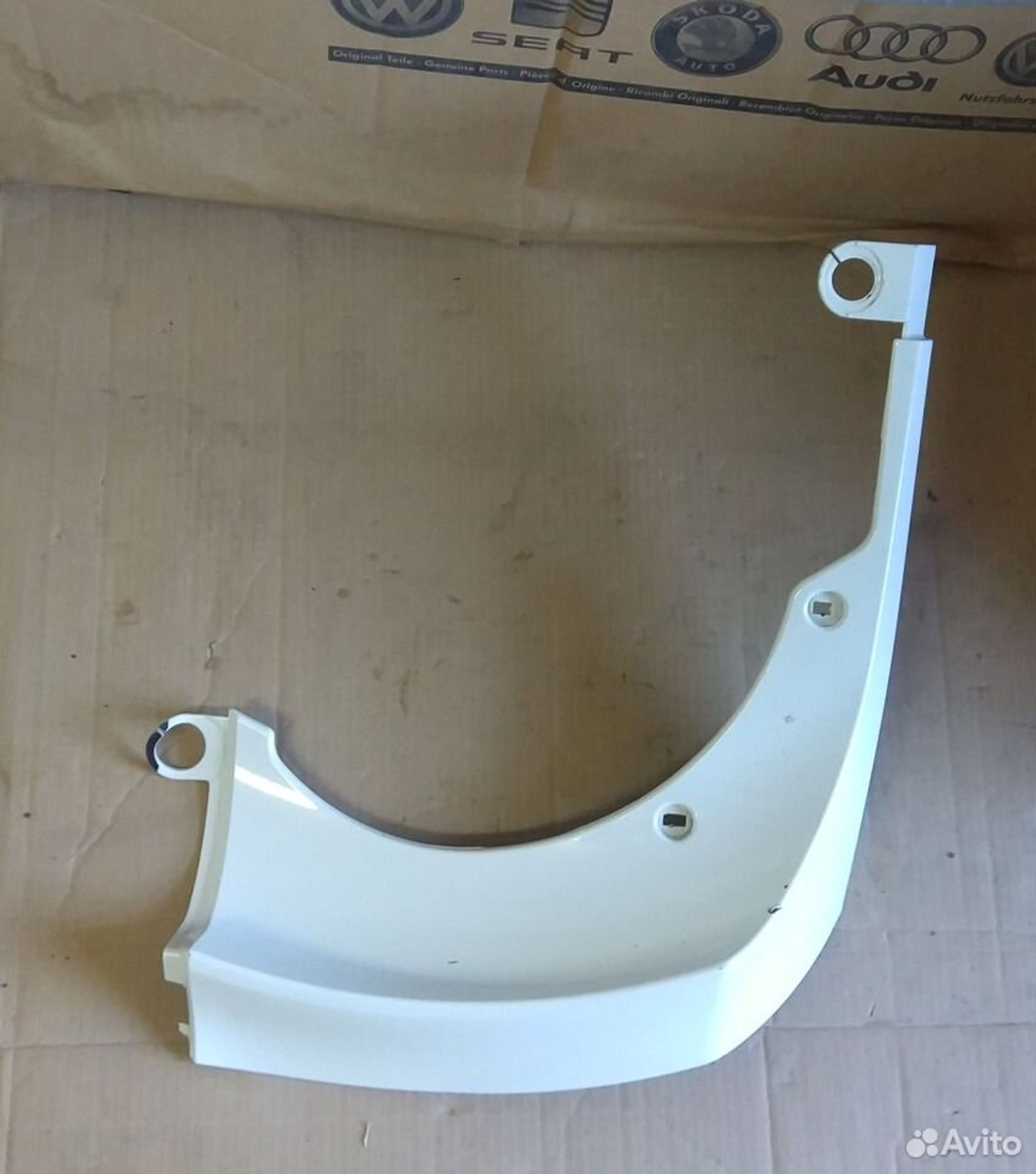 Накладка крышки багажника Тойота Рав 4 с 2006 года, 1700 рублей, Уфа