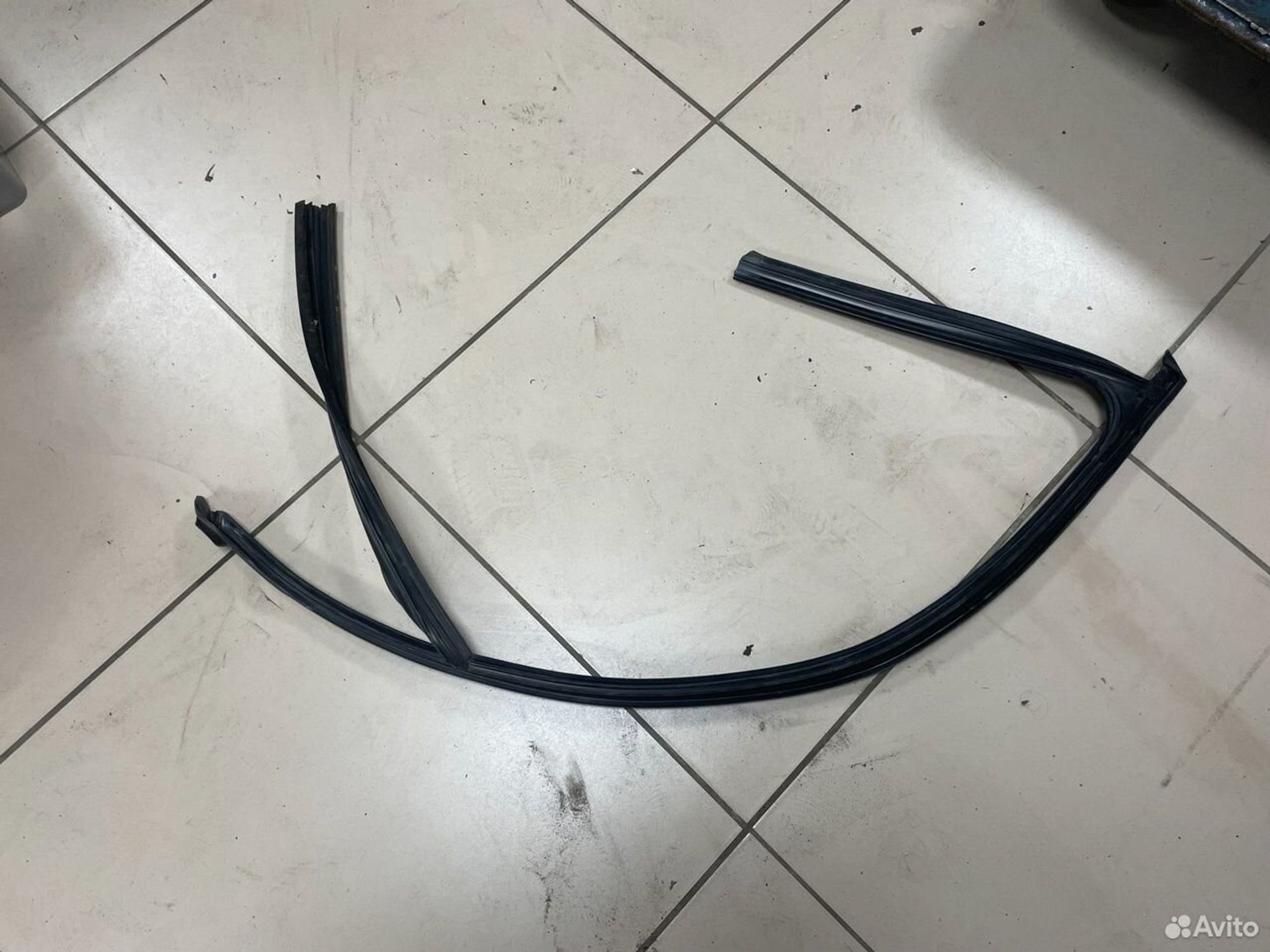 Уплотнитель стекла перед.лев. Mercedes W212, 500 рублей, Тамбов