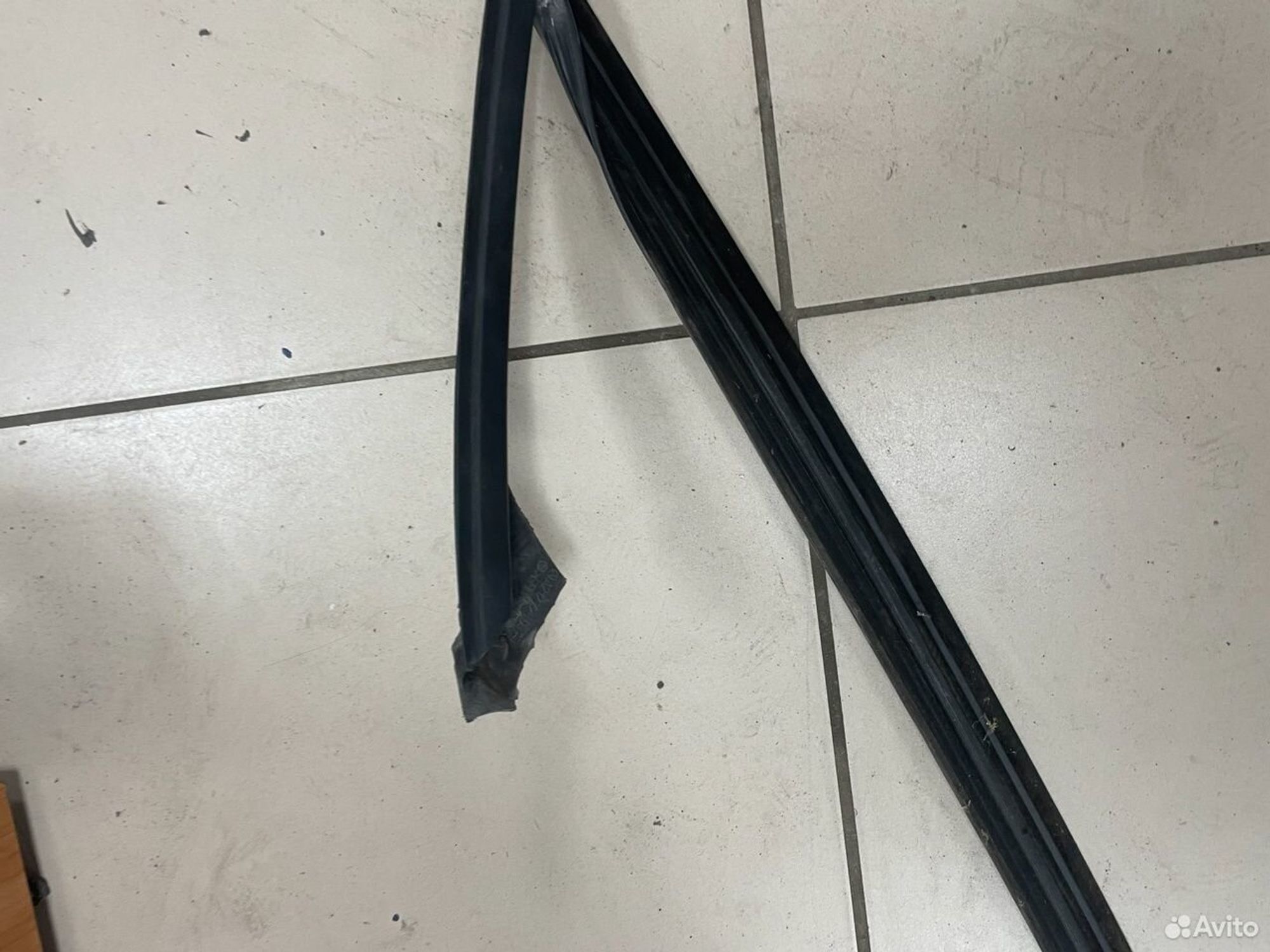 Уплотнитель стекла перед.лев. Mercedes W212, 500 рублей, Тамбов