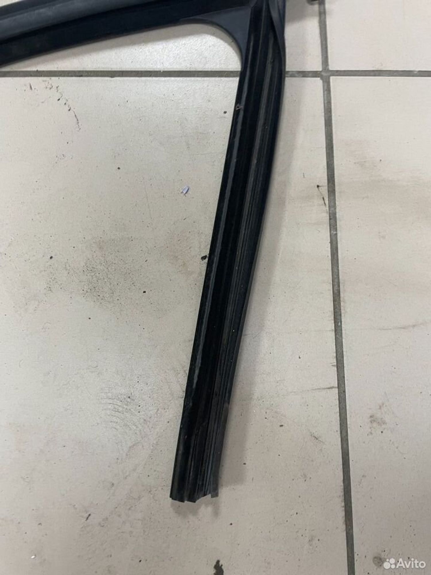 Уплотнитель стекла перед.лев. Mercedes W212, 500 рублей, Тамбов