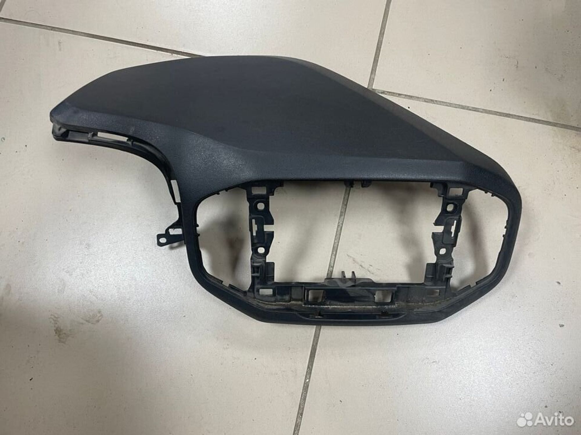 Рамка центральной консоли LADA X-Ray, 1000 рублей, Тамбов