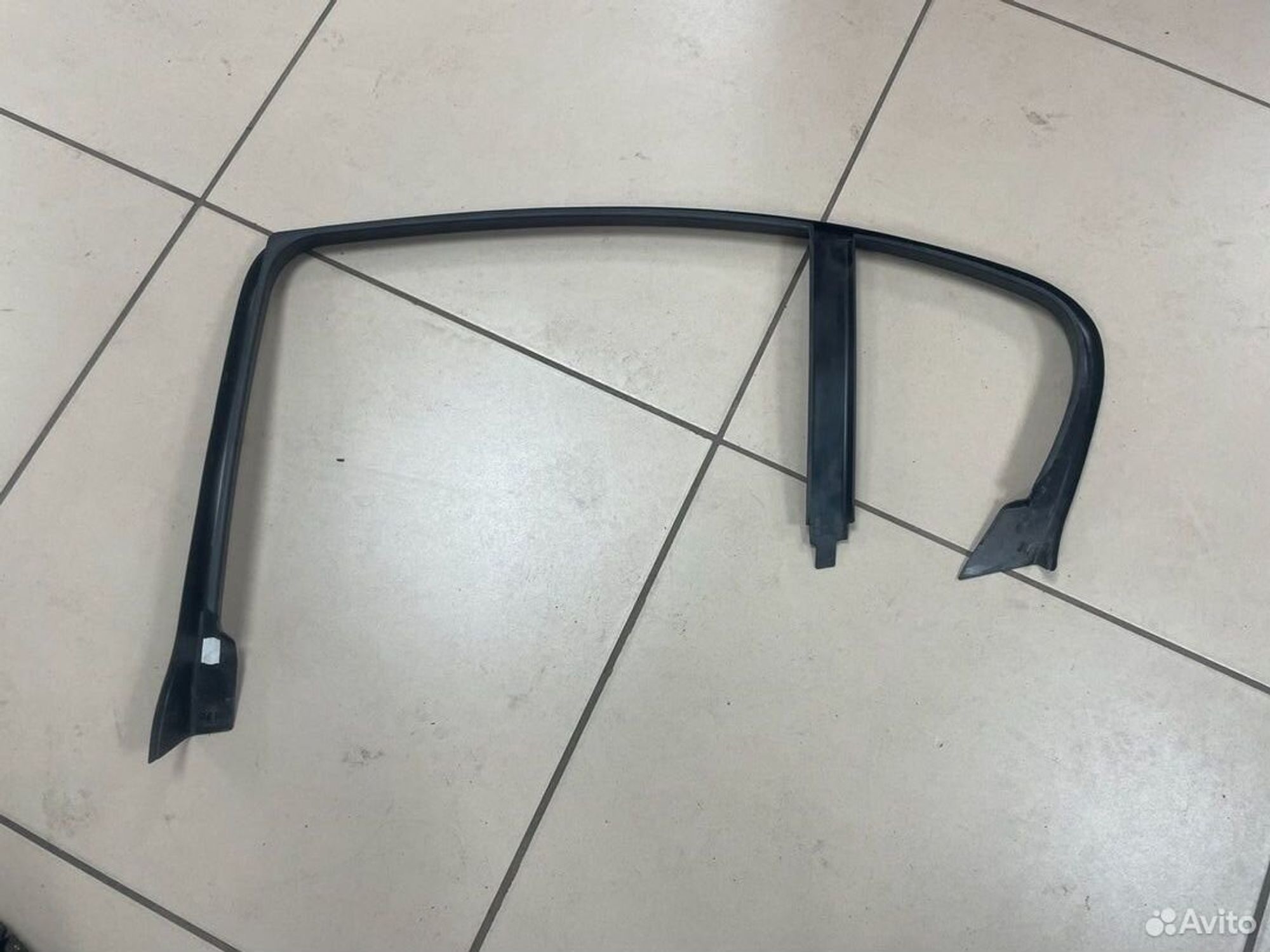 Накладка задней левой двери BMW E90, 500 рублей, Тамбов