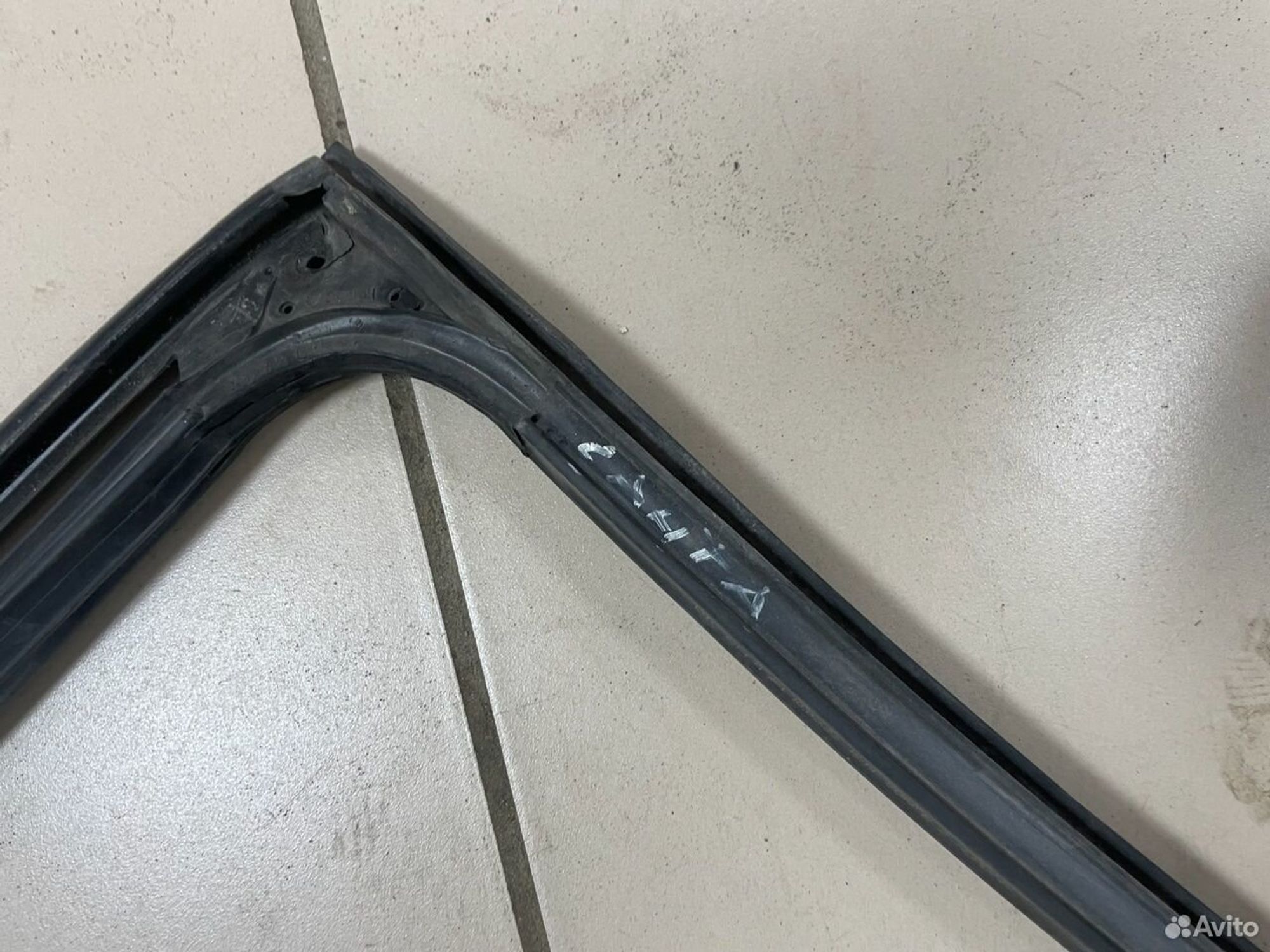 Уплотнитель зад.лев. Hyundai Santa Fe CM, 700 рублей, Тамбов