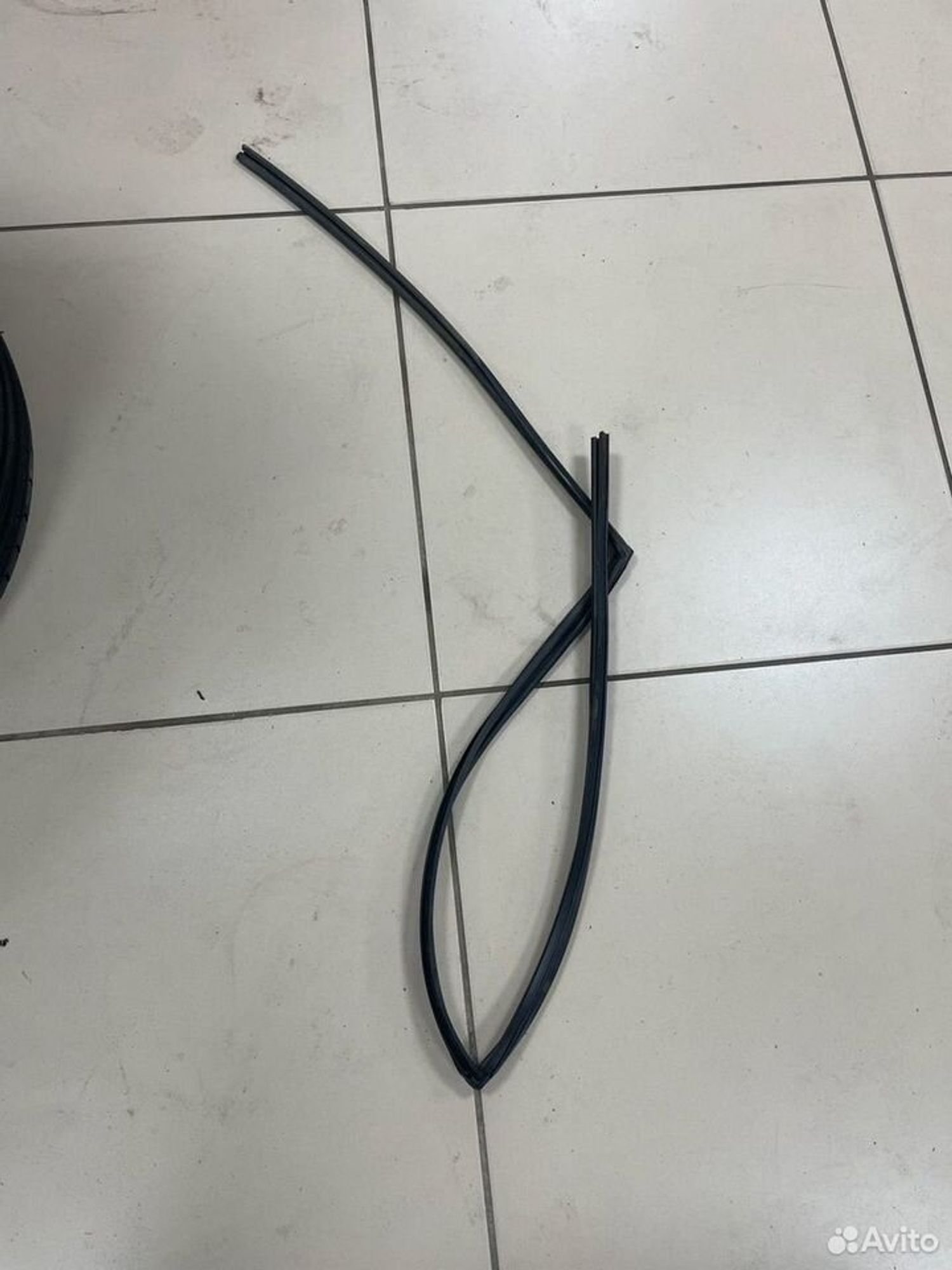 Уплотнитель стекла зад.прав. Toyota Avensis T250, 800 рублей, Тамбов