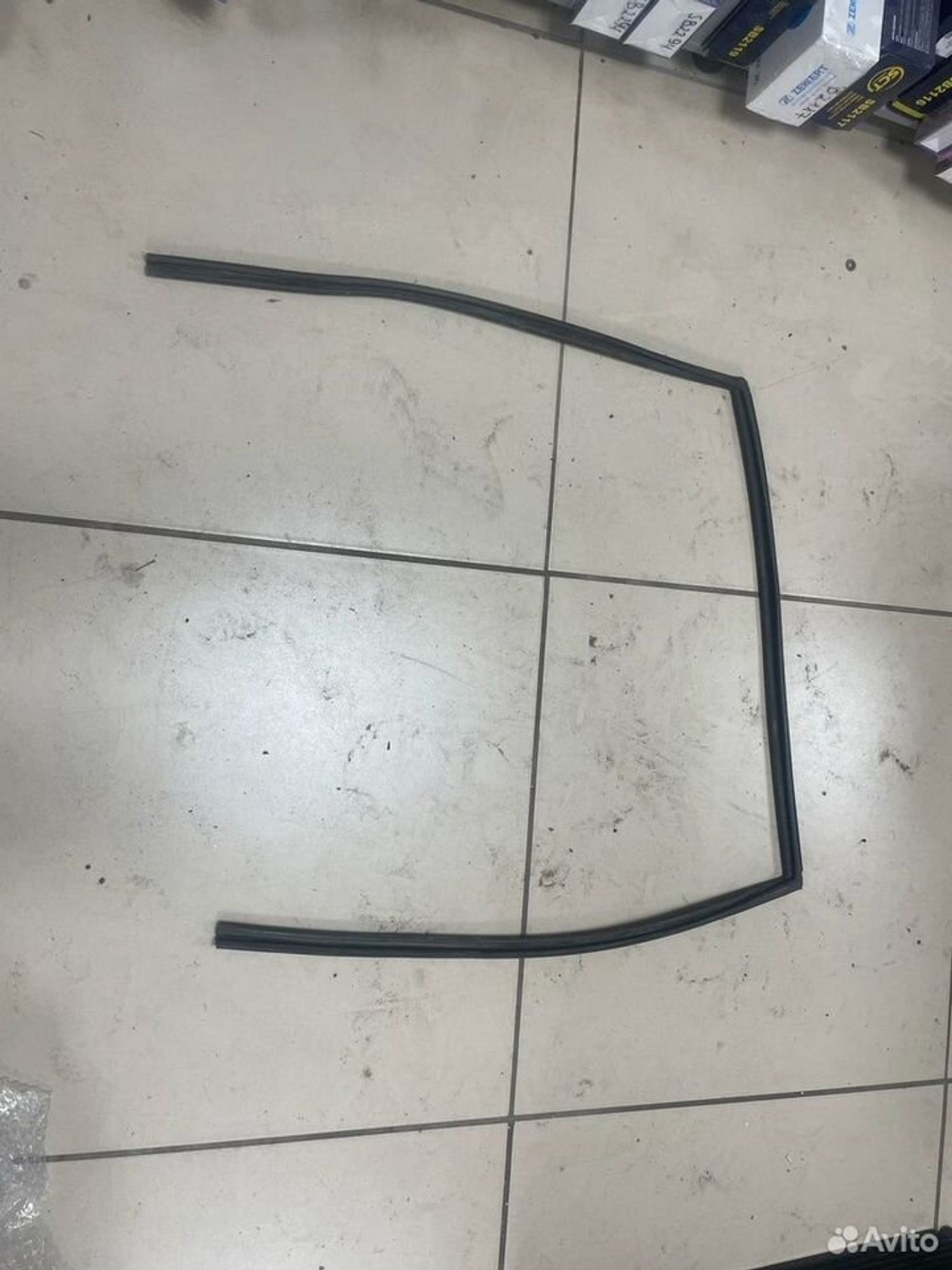 Уплотнитель стекла зад.прав. Toyota Avensis T250, 800 рублей, Тамбов