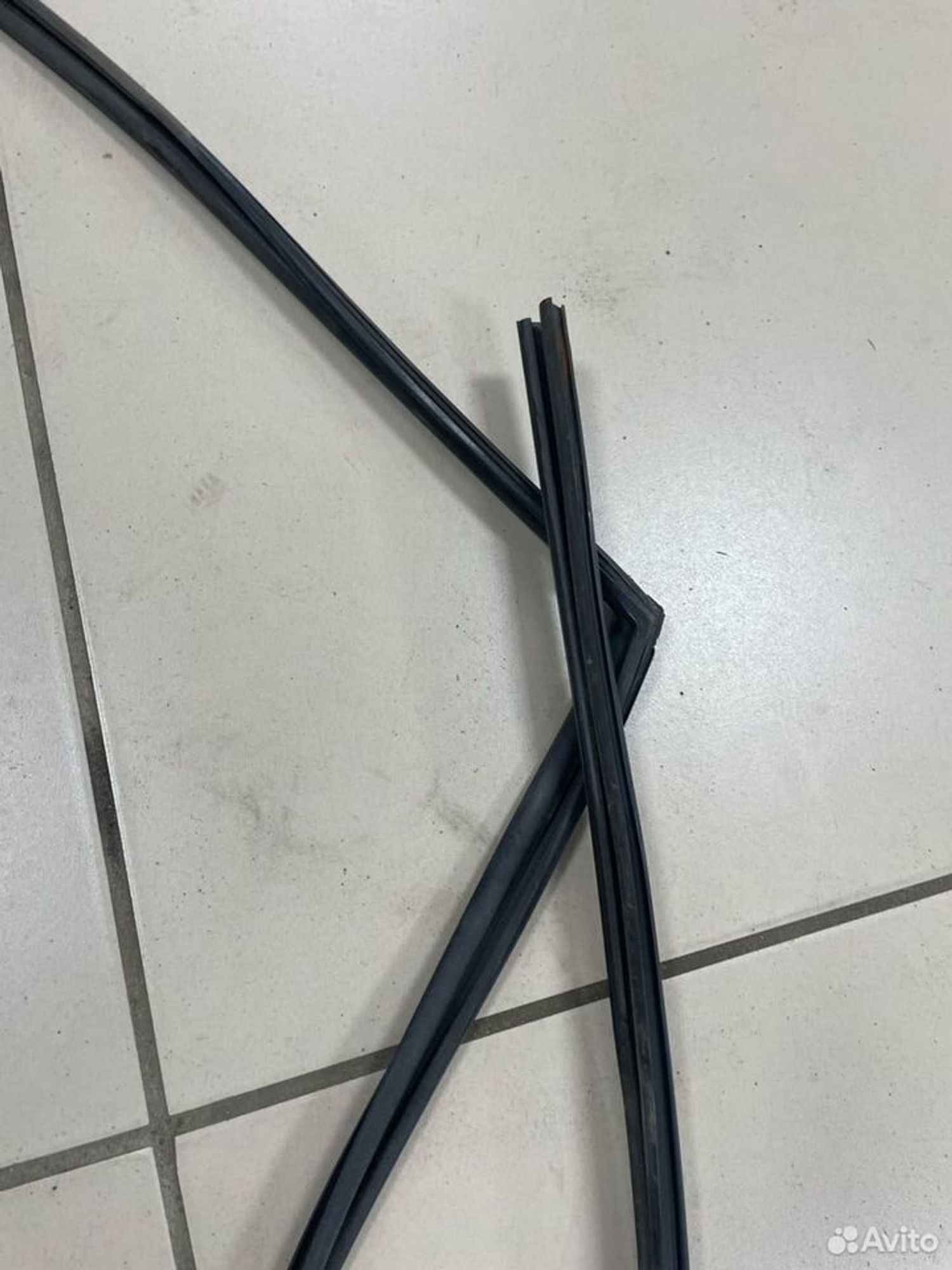 Уплотнитель стекла зад.прав. Toyota Avensis T250, 800 рублей, Тамбов