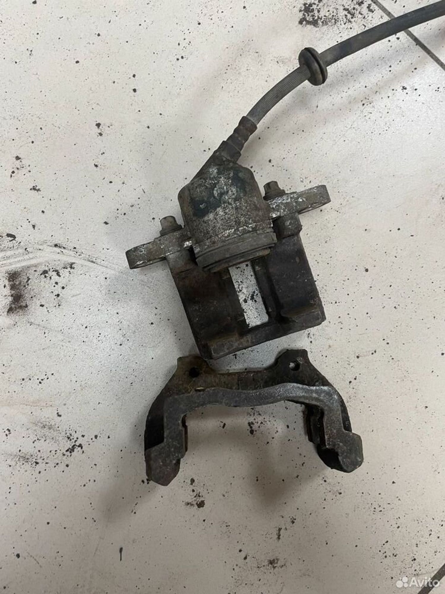 Суппорт передний правый LADA Granta, 1000 рублей, Тамбов