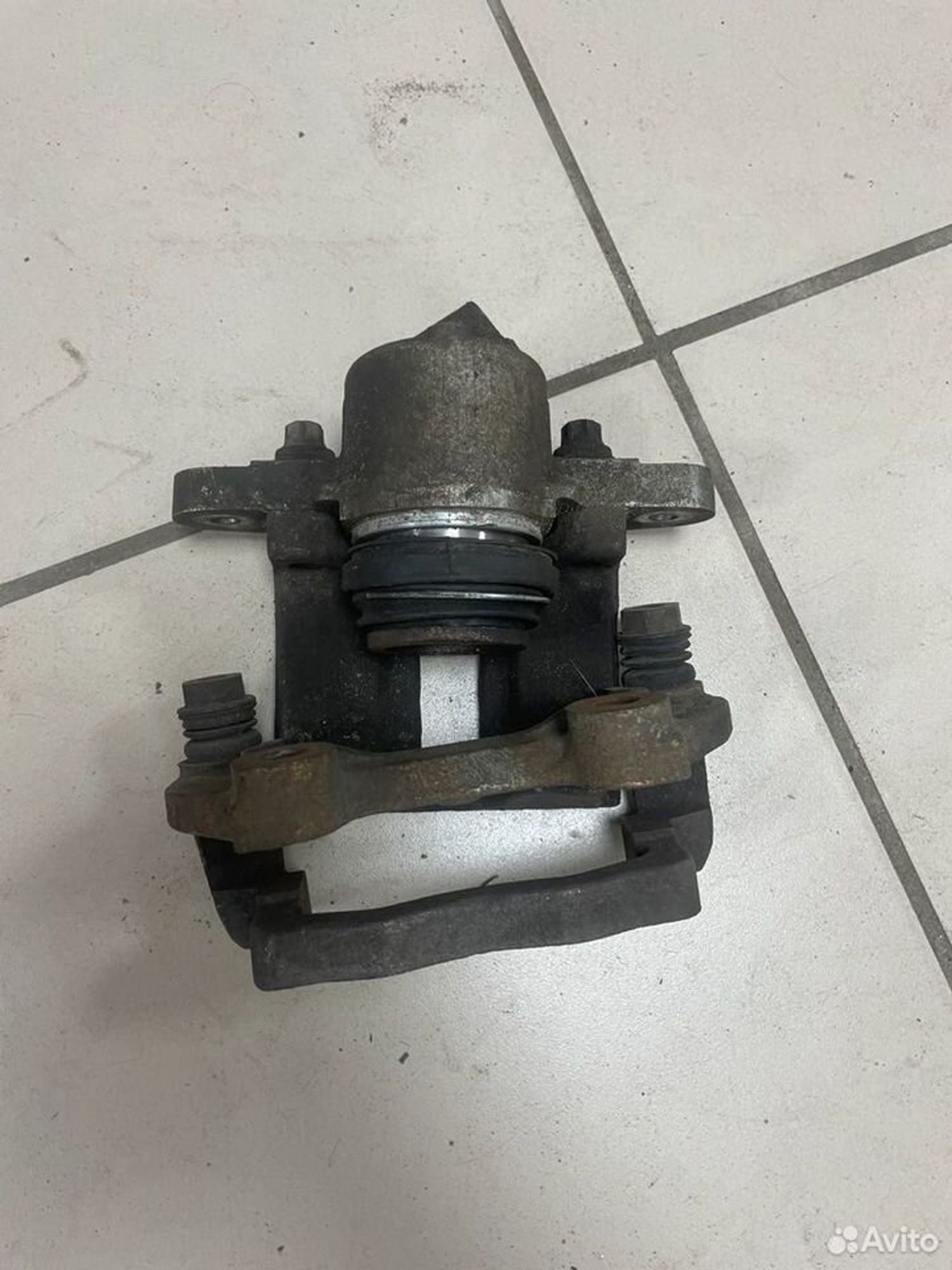 Суппорт передний правый LADA Granta, 1000 рублей, Тамбов