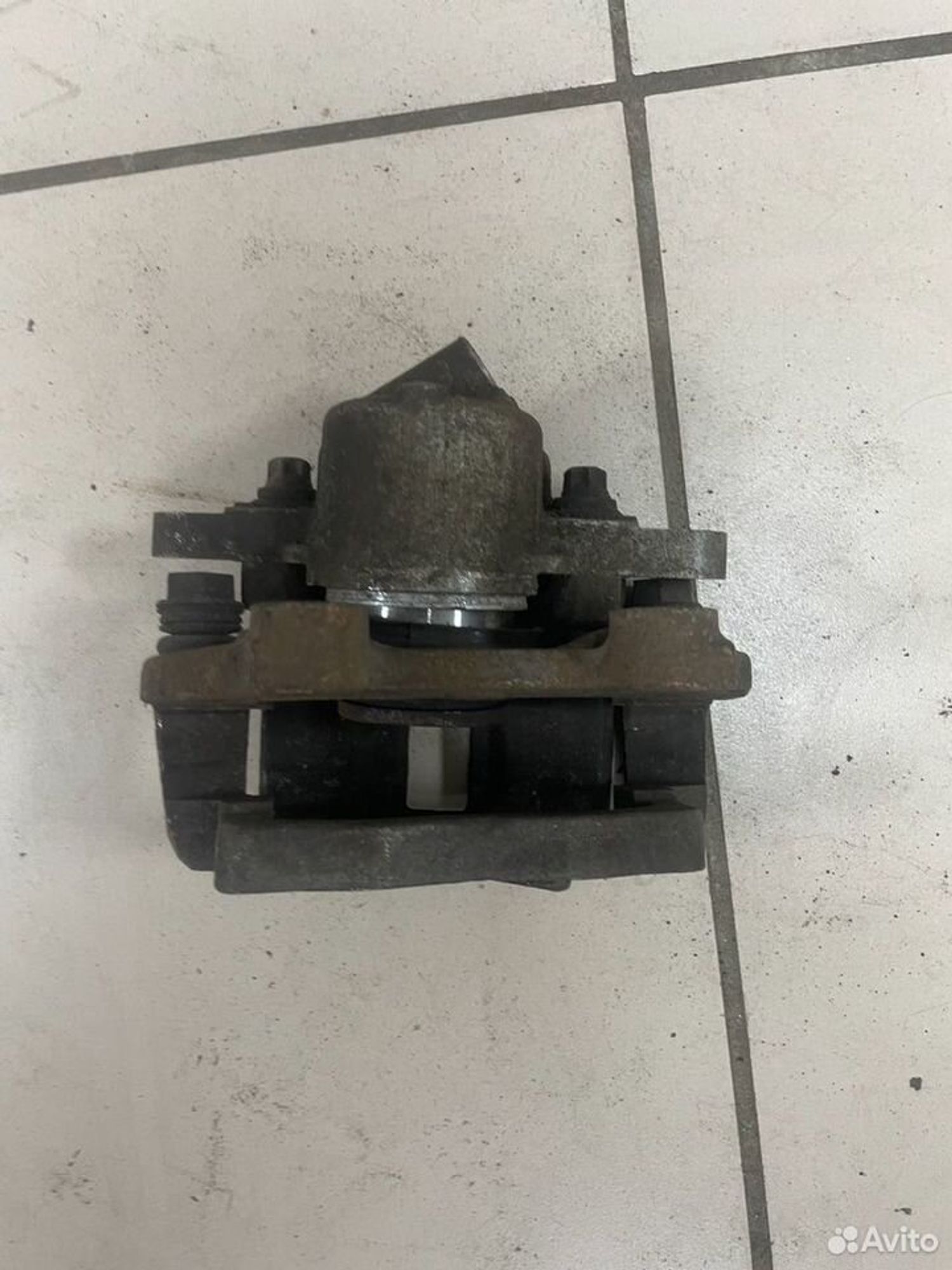 Суппорт передний правый LADA Granta, 1000 рублей, Тамбов