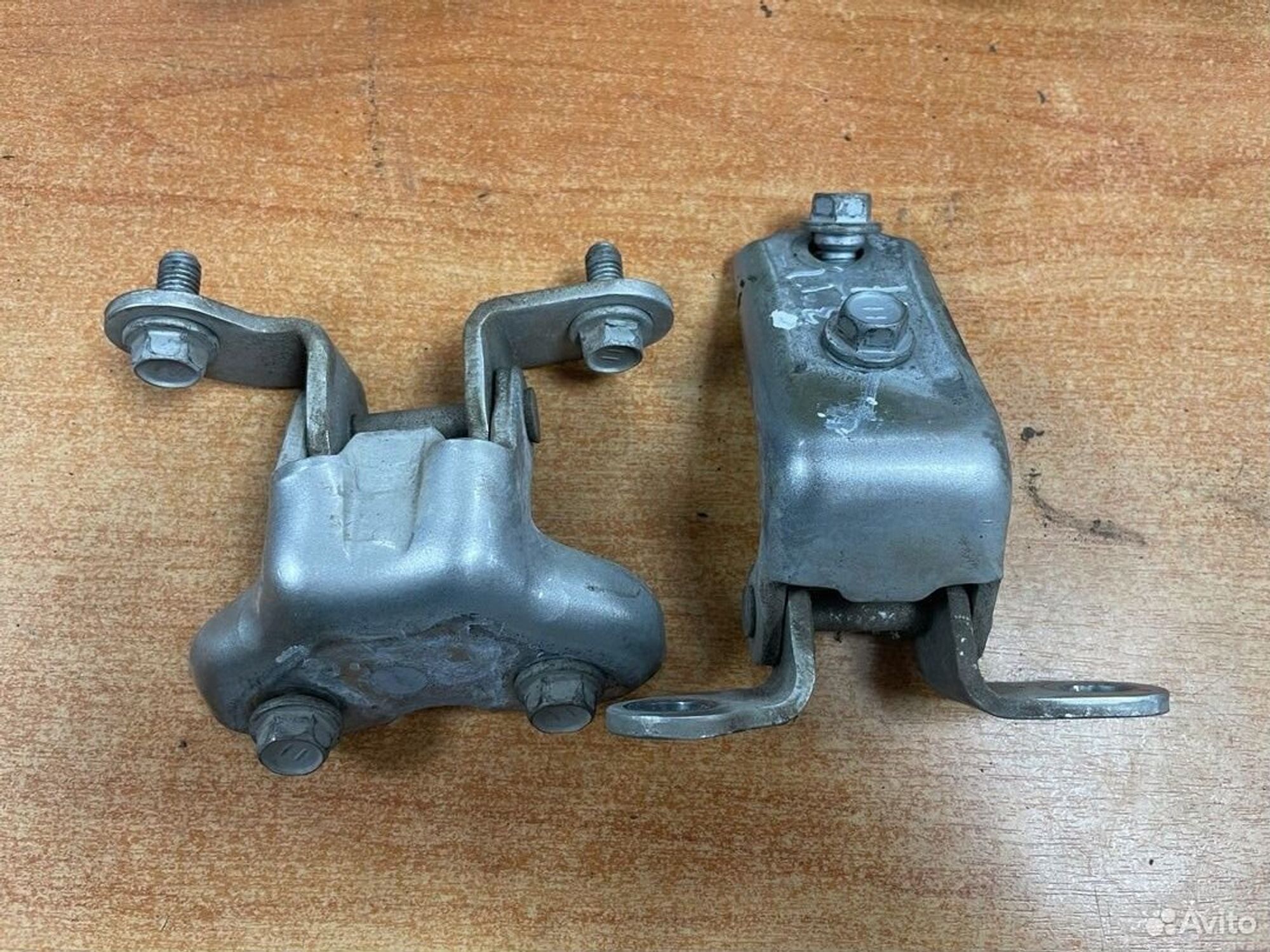 Петли задней правой двери Toyota Avensis T250, 700 рублей, Тамбов