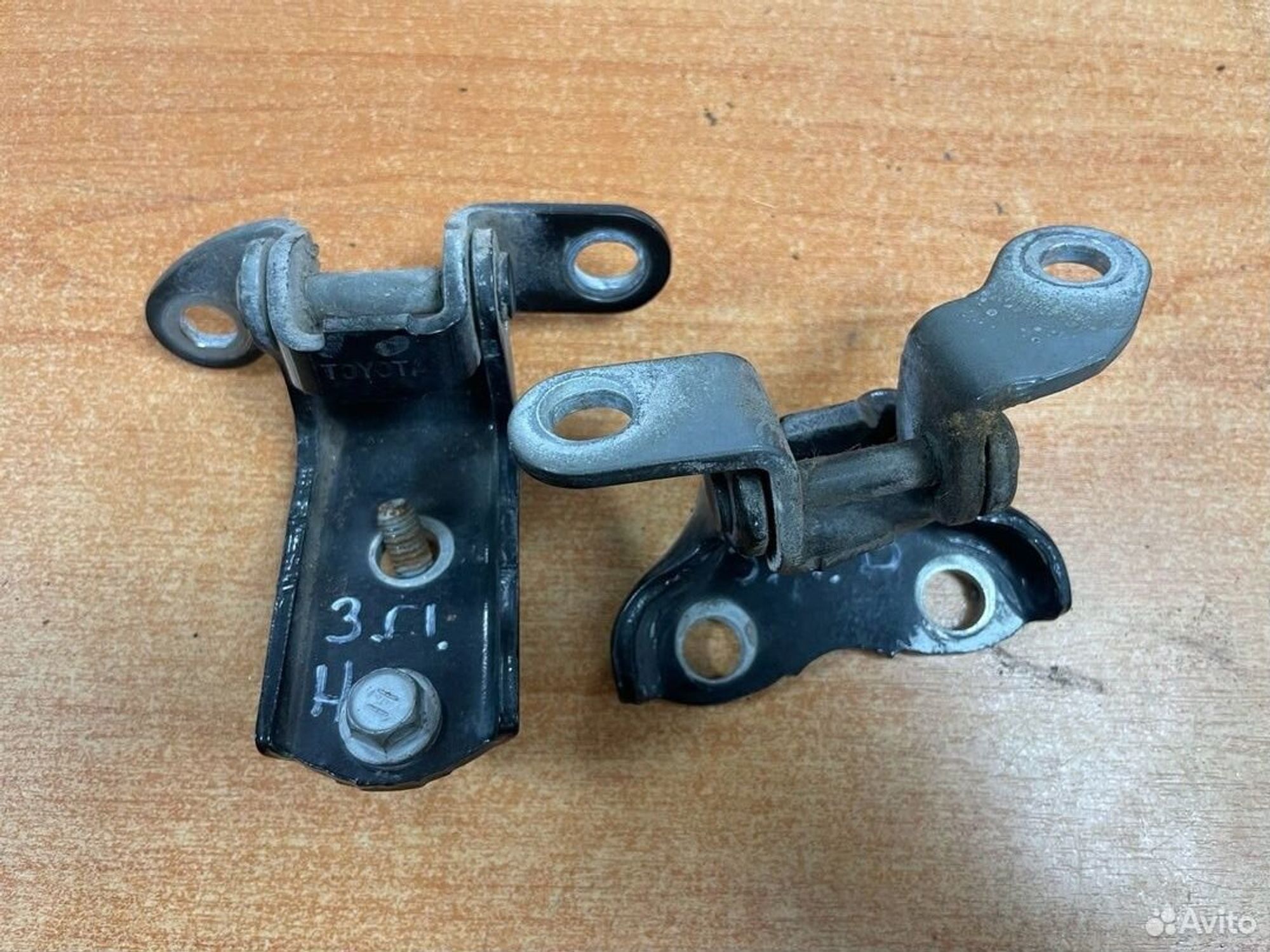 Петли задней правой двери Toyota Avensis T250, 700 рублей, Тамбов
