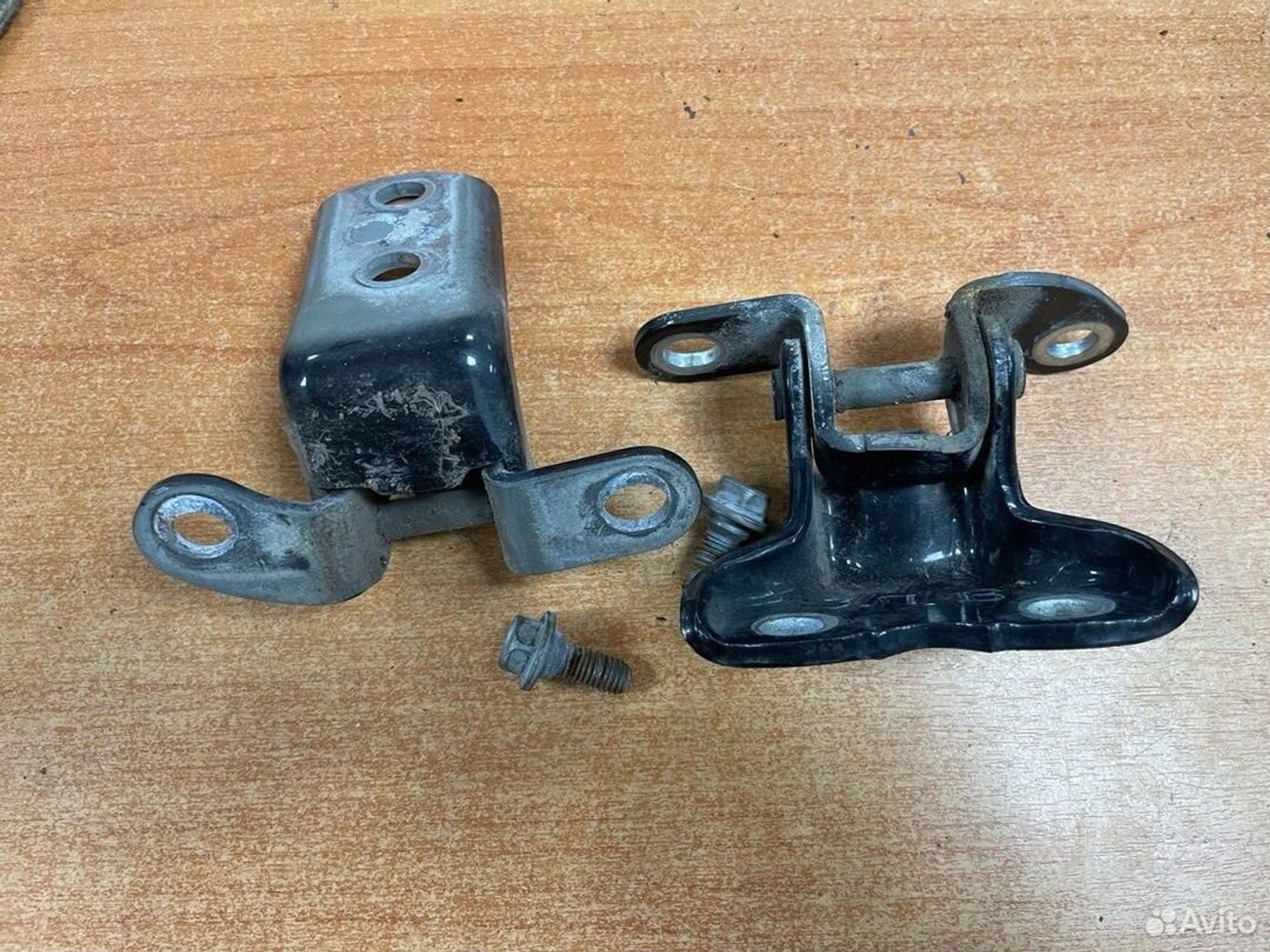 Петли задней правой двери Toyota Avensis T250, 700 рублей, Тамбов