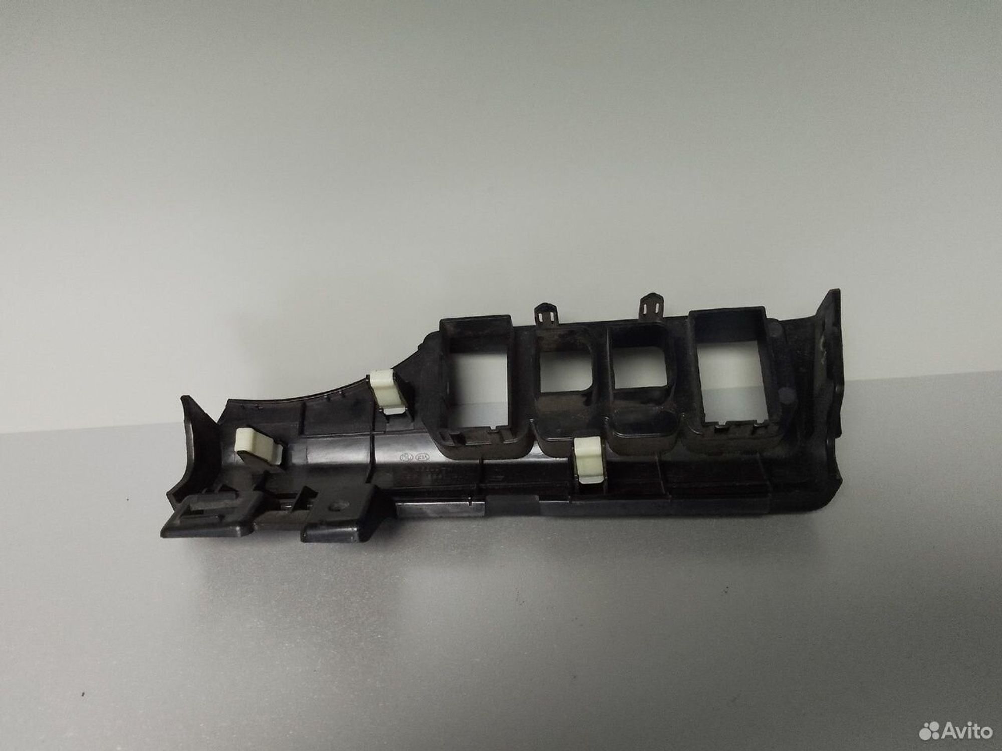 Накладка декоративная Kia Rio III, 500 рублей, Тамбов