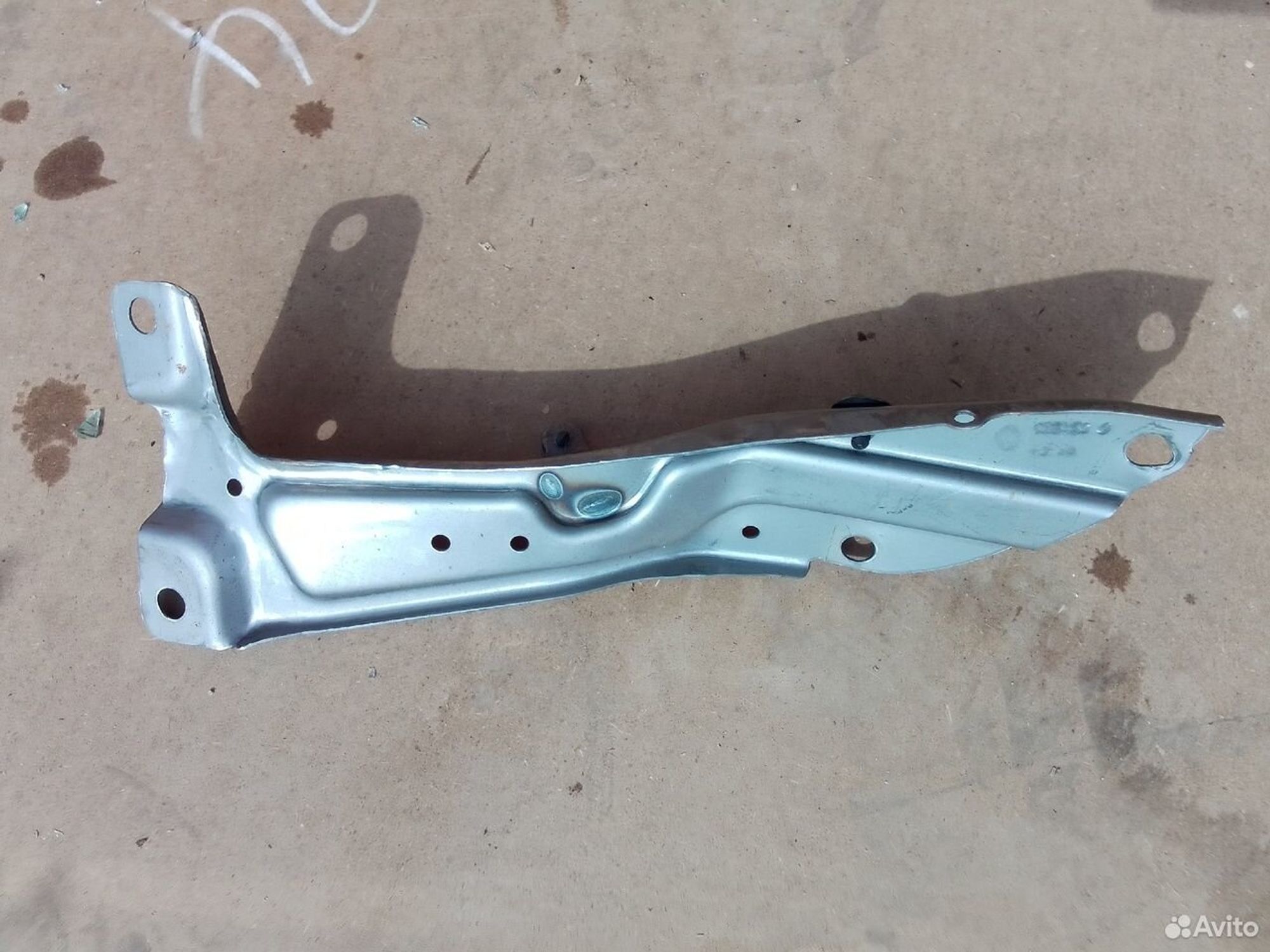 Кронштейн приборной панели левый LADA X-Ray, 500 рублей, Тамбов