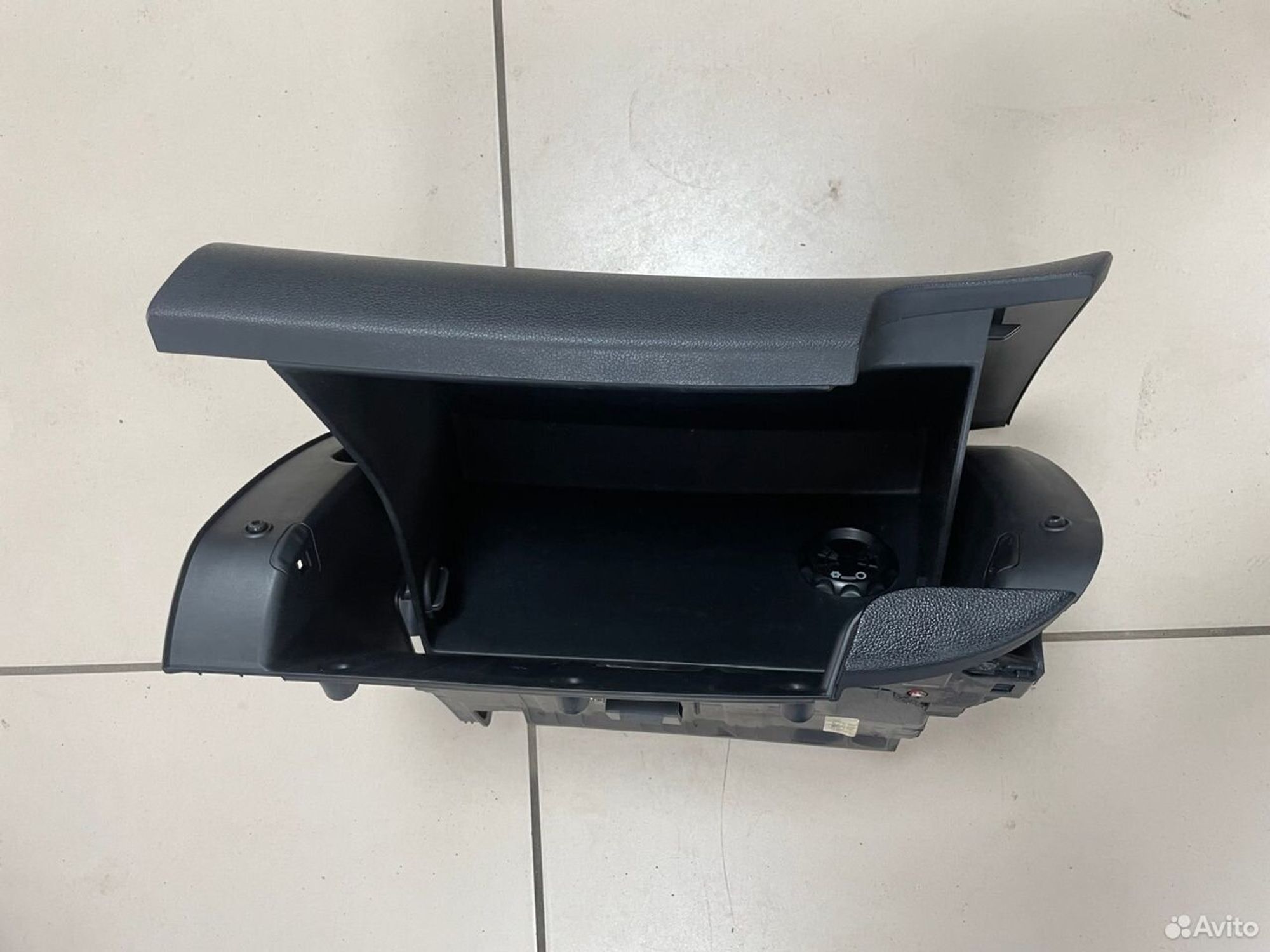 Бардачок Kia Ceed II JD, 1000 рублей, Тамбов