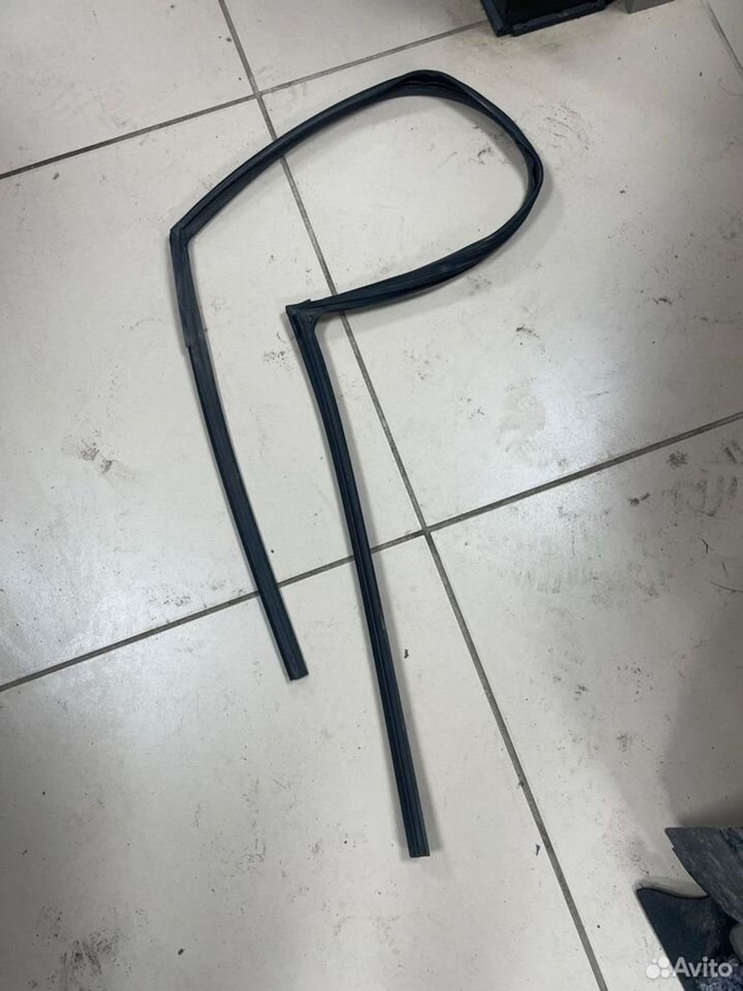 Уплотнитель пер.лев. двери Kia Rio III, 500 рублей, Тамбов