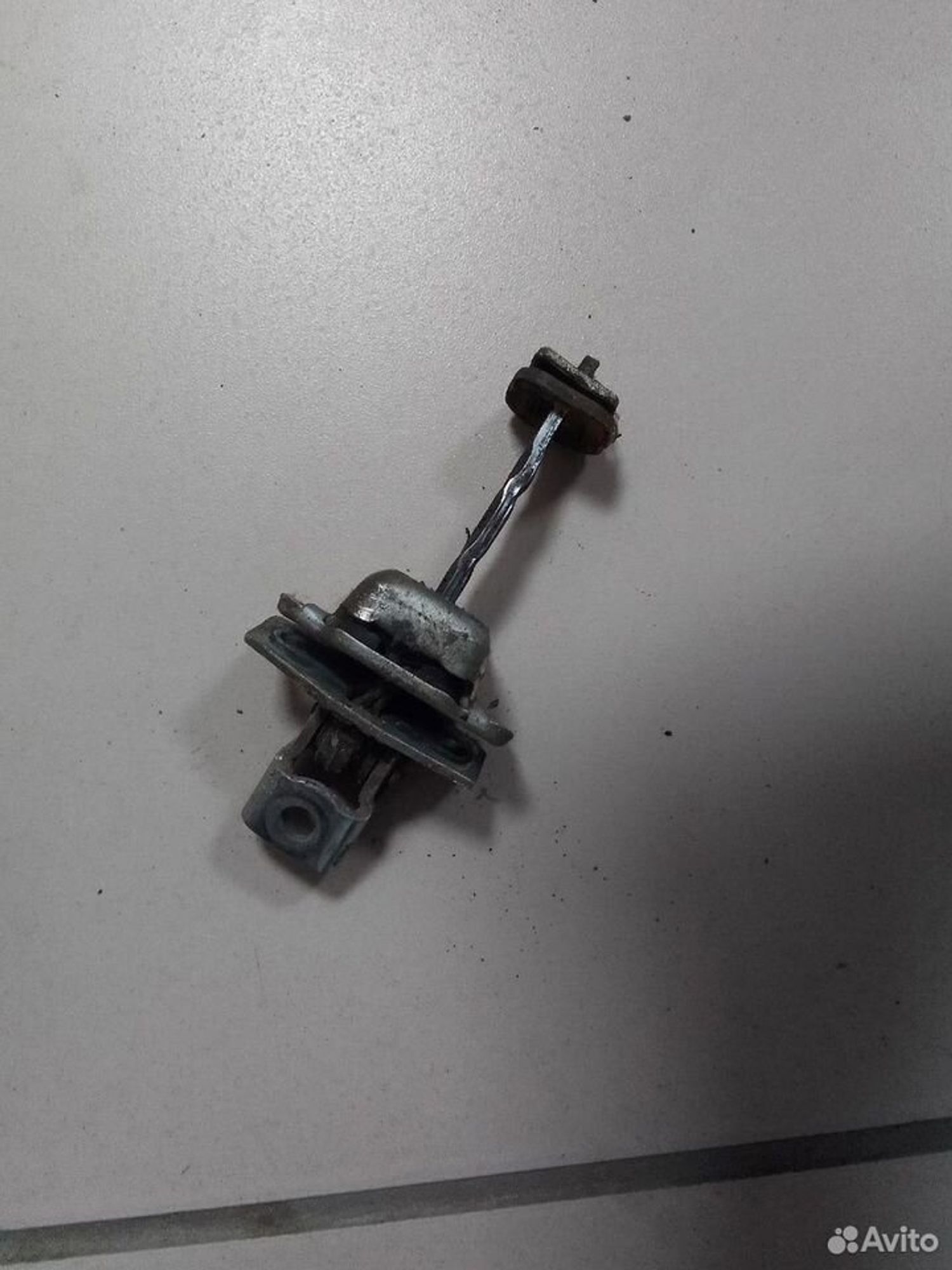 Ограничитель двери перед.лев. Datsun/Granta, 500 рублей, Тамбов