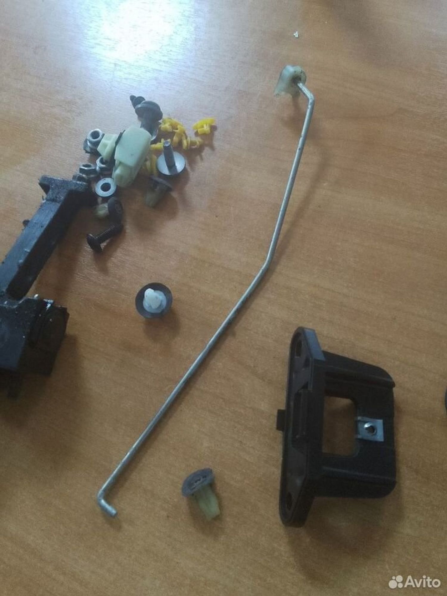 Ограничитель и тяга перед.лев. двери LADA Vesta, 800 рублей, Тамбов