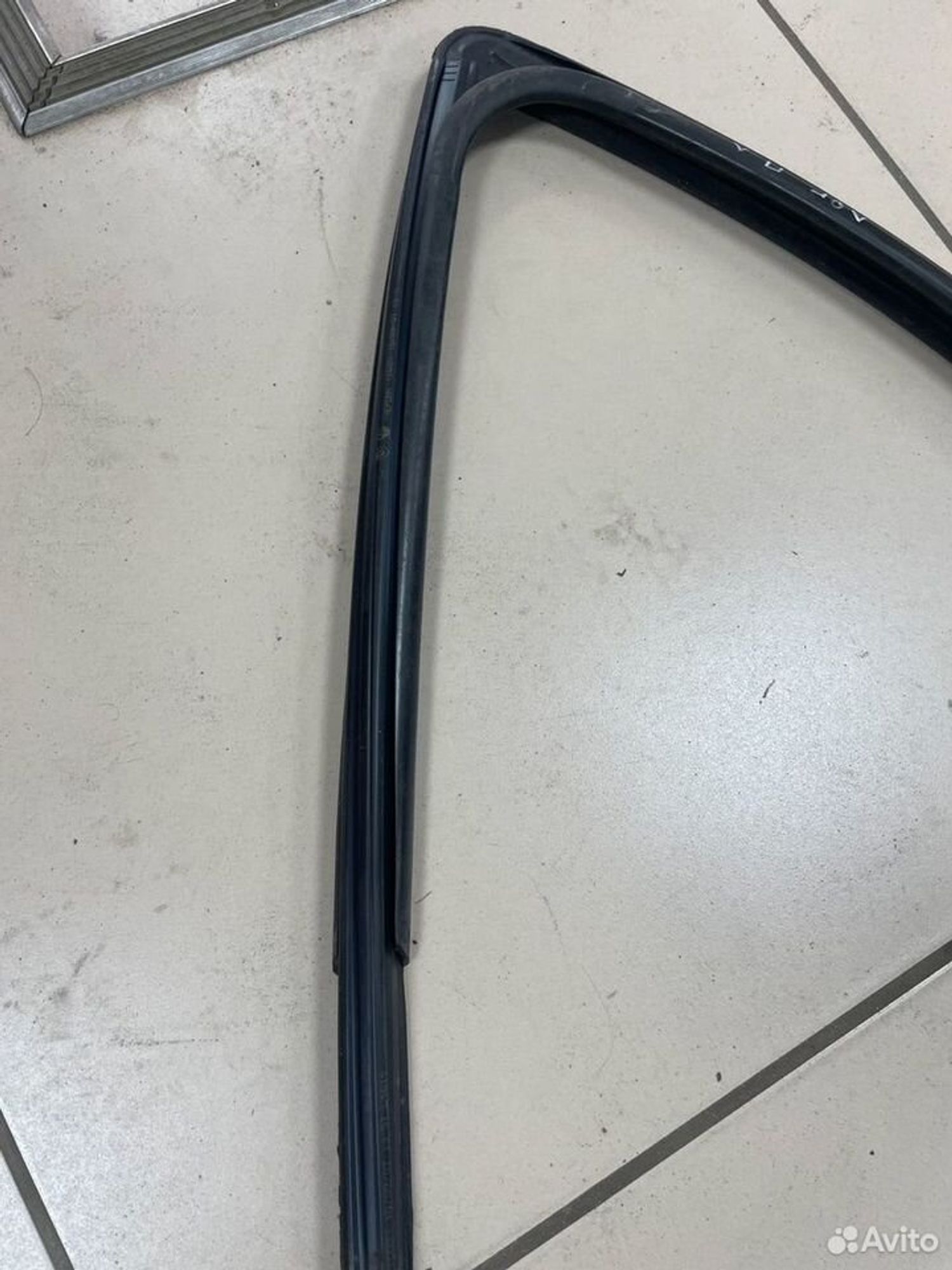 Уплотнитель стекла перед.лев. Renault Logan I, 500 рублей, Тамбов