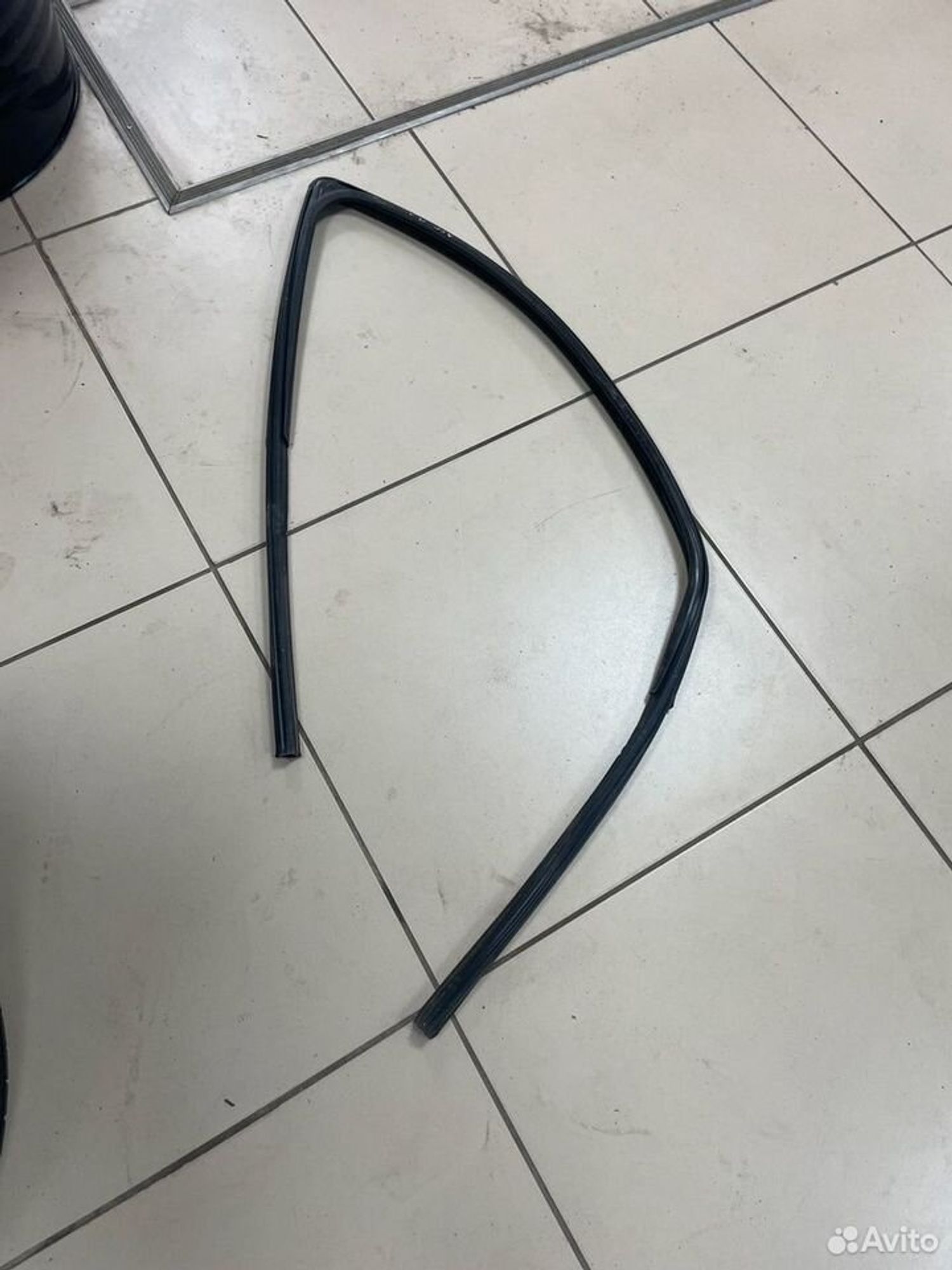 Уплотнитель стекла перед.лев. Renault Logan I, 500 рублей, Тамбов