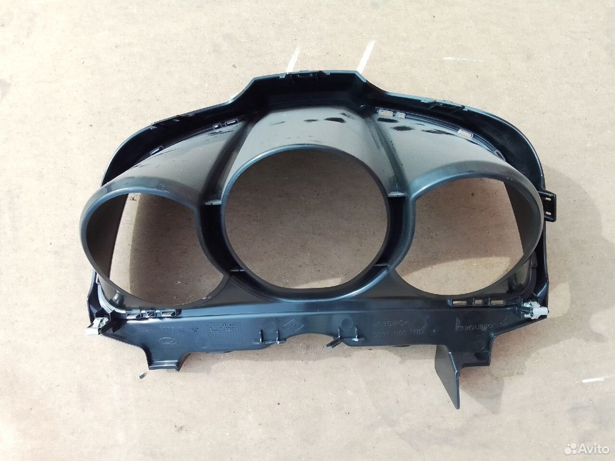 Козырёк щитка приборов LADA X-Ray, 1000 рублей, Тамбов