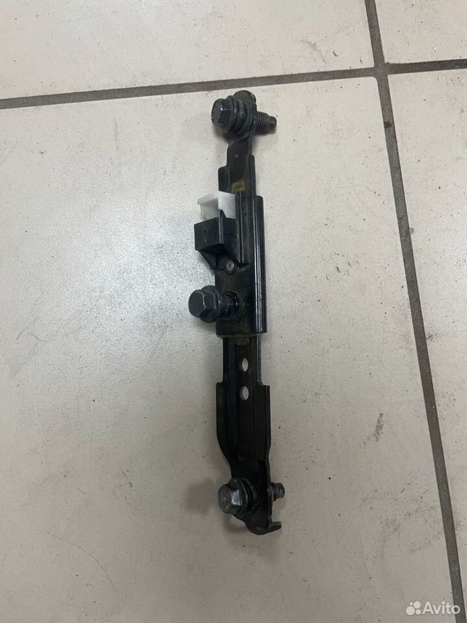 Регулятор высоты ремней Kia Rio III, 500 рублей, Тамбов