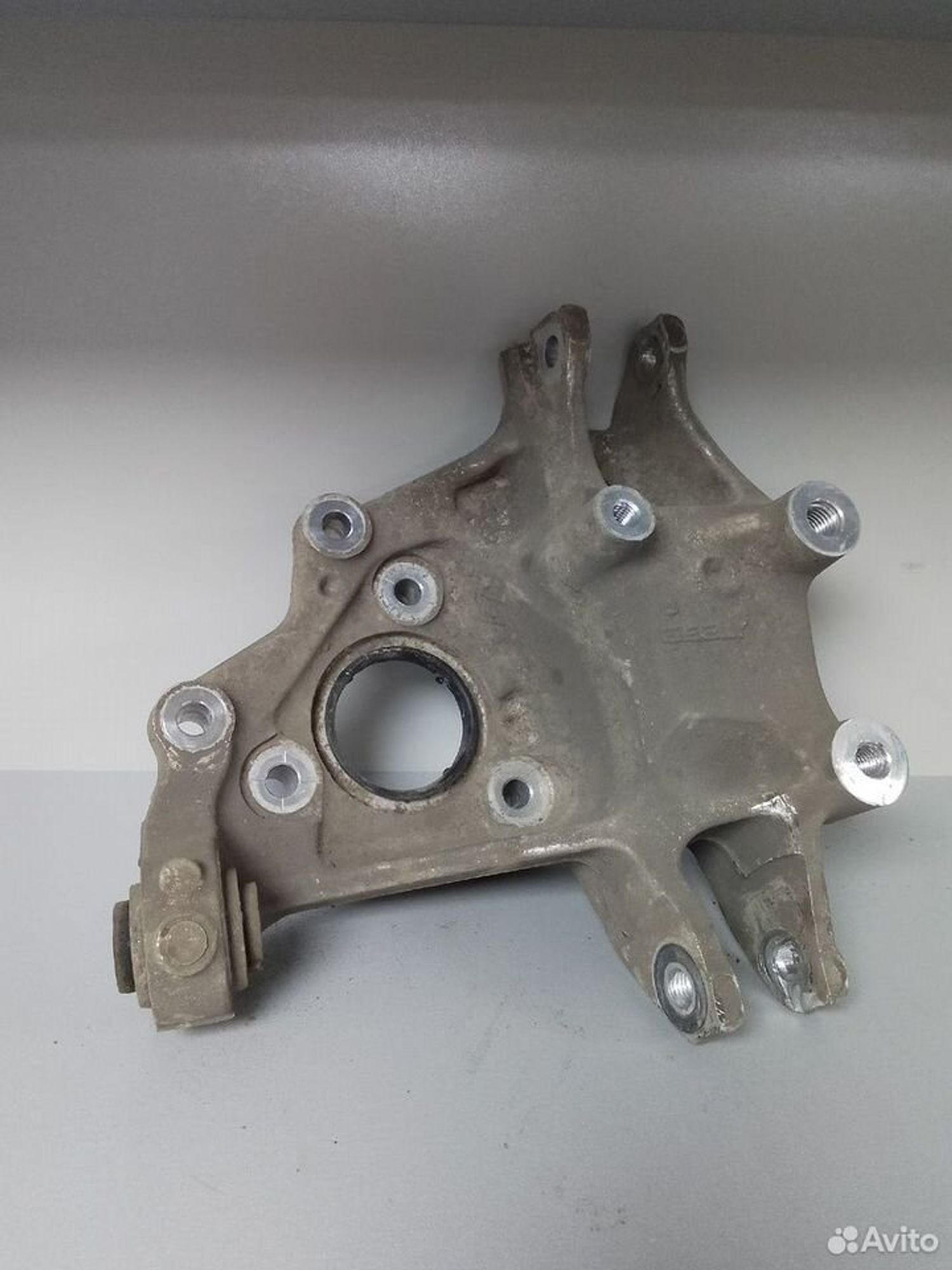 Кулак поворотный задний левый Geely Tugella, 13000 рублей, Тамбов