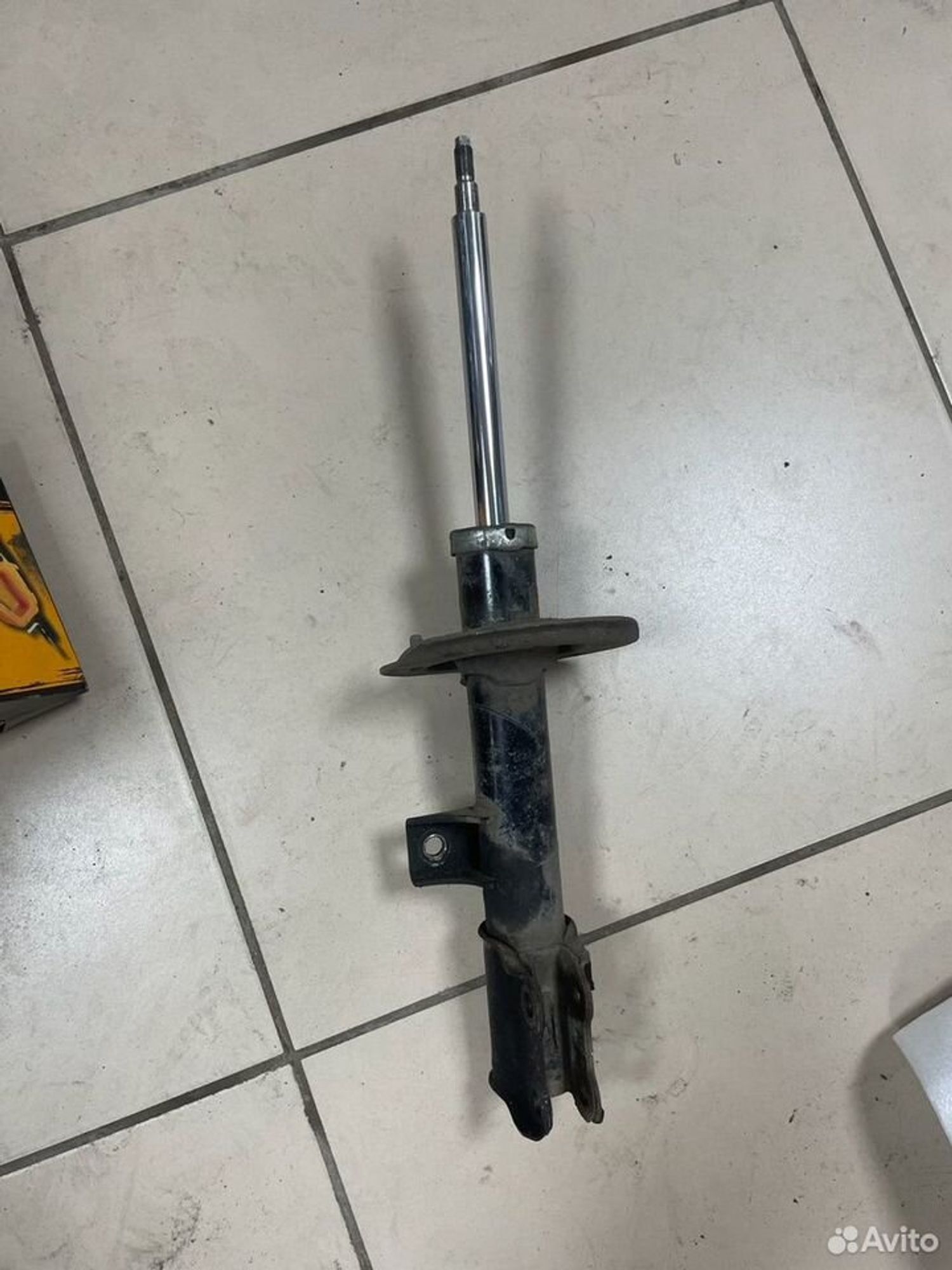 Амортизатор перед.лев. Kia Sportage 3/Hyundai IX35, 1000 рублей, Тамбов