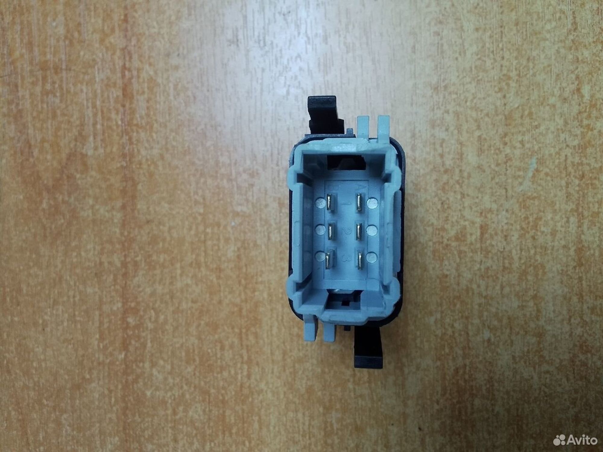 Кнопка обогрева сидений LADA X-Ray, 500 рублей, Тамбов