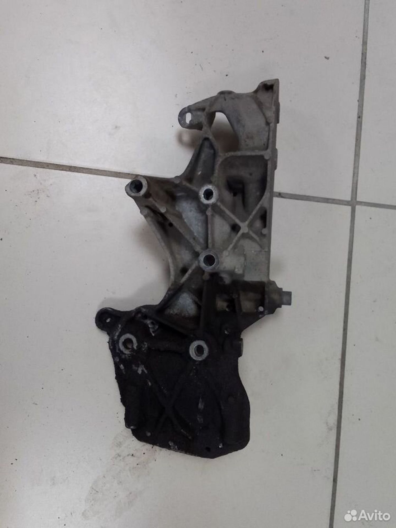 Кронштейн генератора Renault Logan I, 1300 рублей, Тамбов